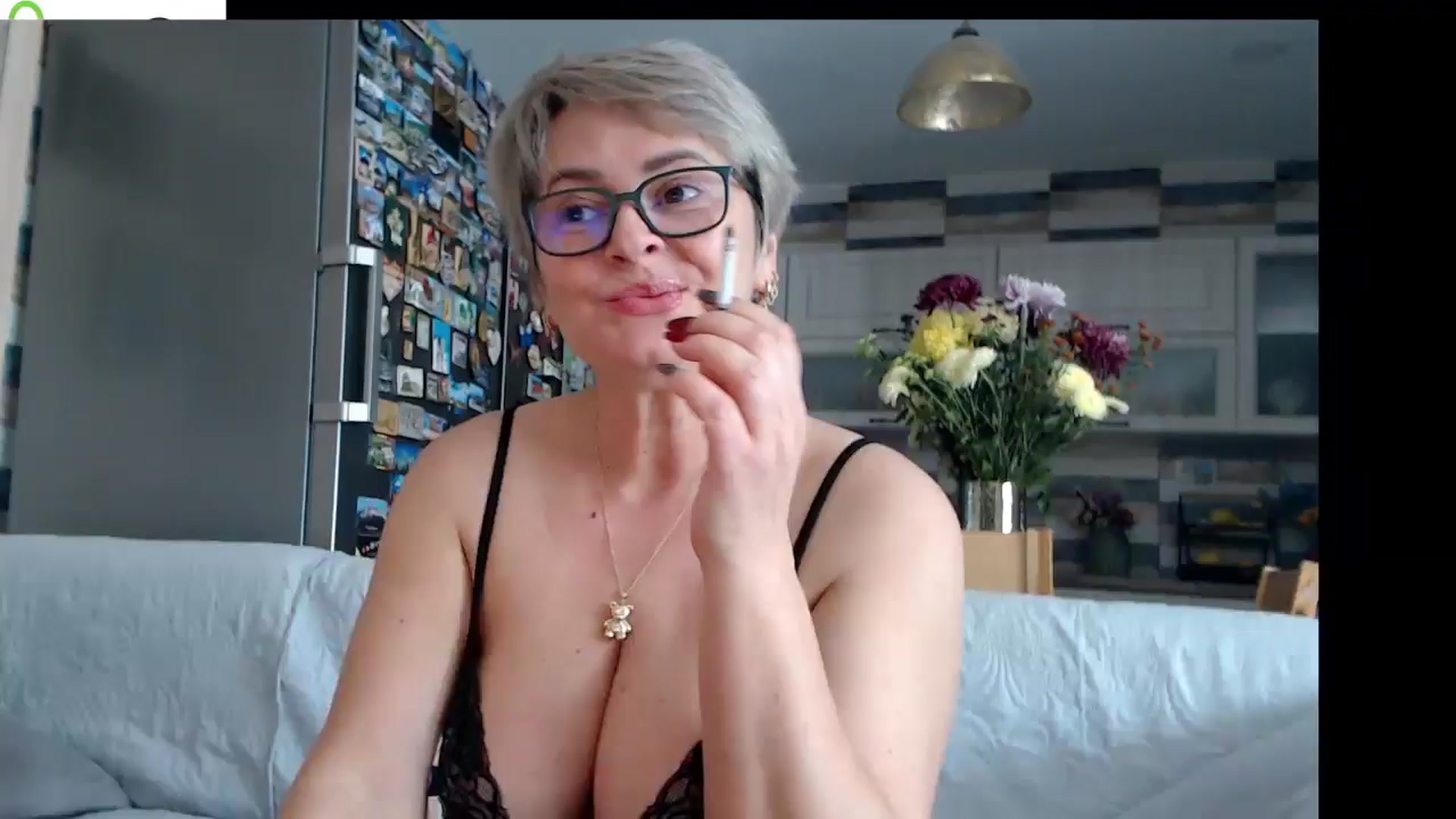 Gallery image thumbnail from silverjewel's myfreecams stream on, 10/31/2025, 09:51 image 1 of 20