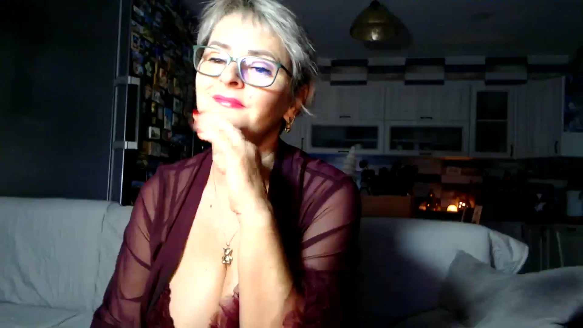 Gallery image thumbnail from silverjewel's myfreecams stream on, 12/29/2025, 19:00 image 5 of 20