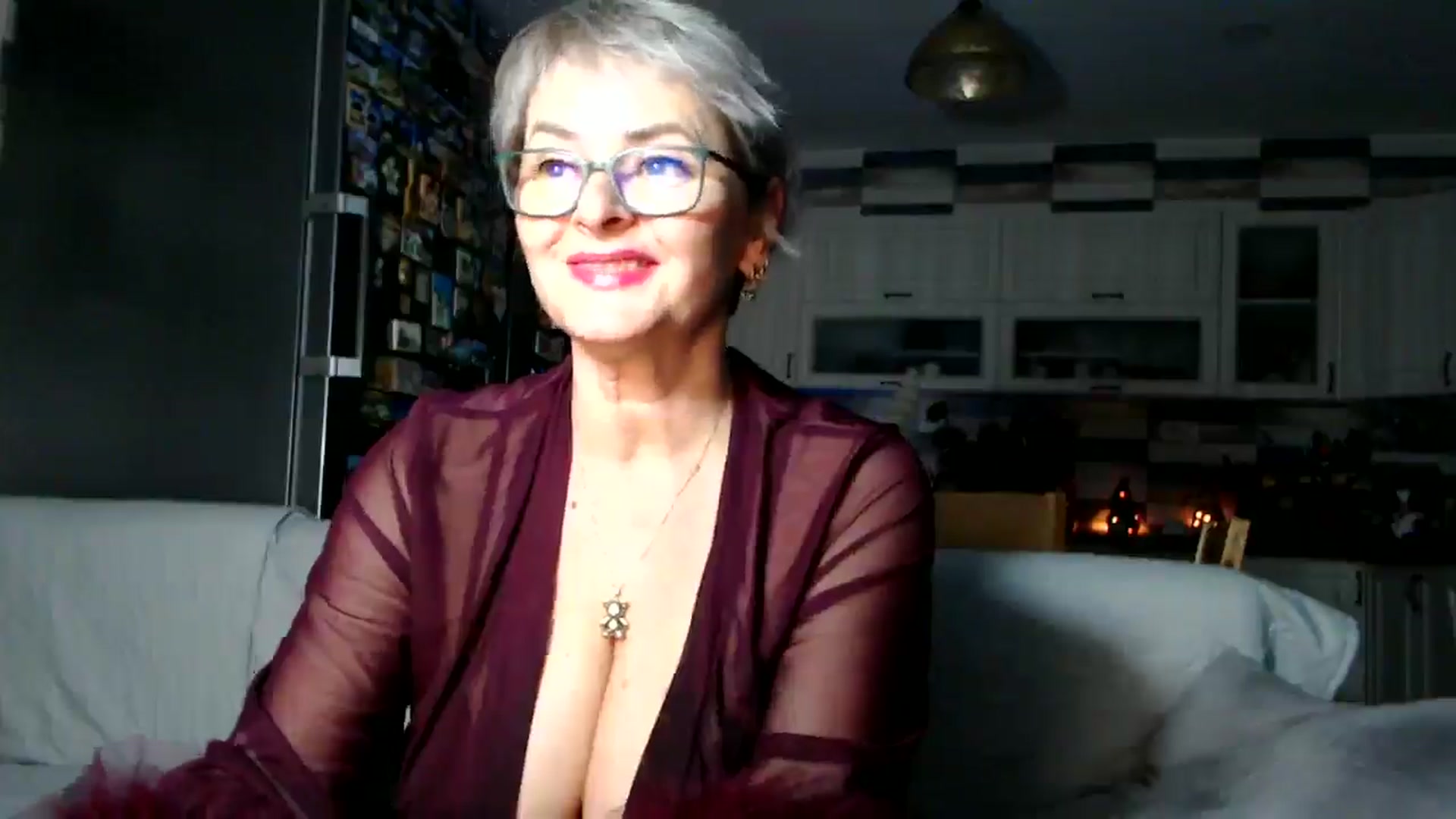 Gallery image thumbnail from silverjewel's myfreecams stream on, 12/29/2025, 19:53 image 12 of 20