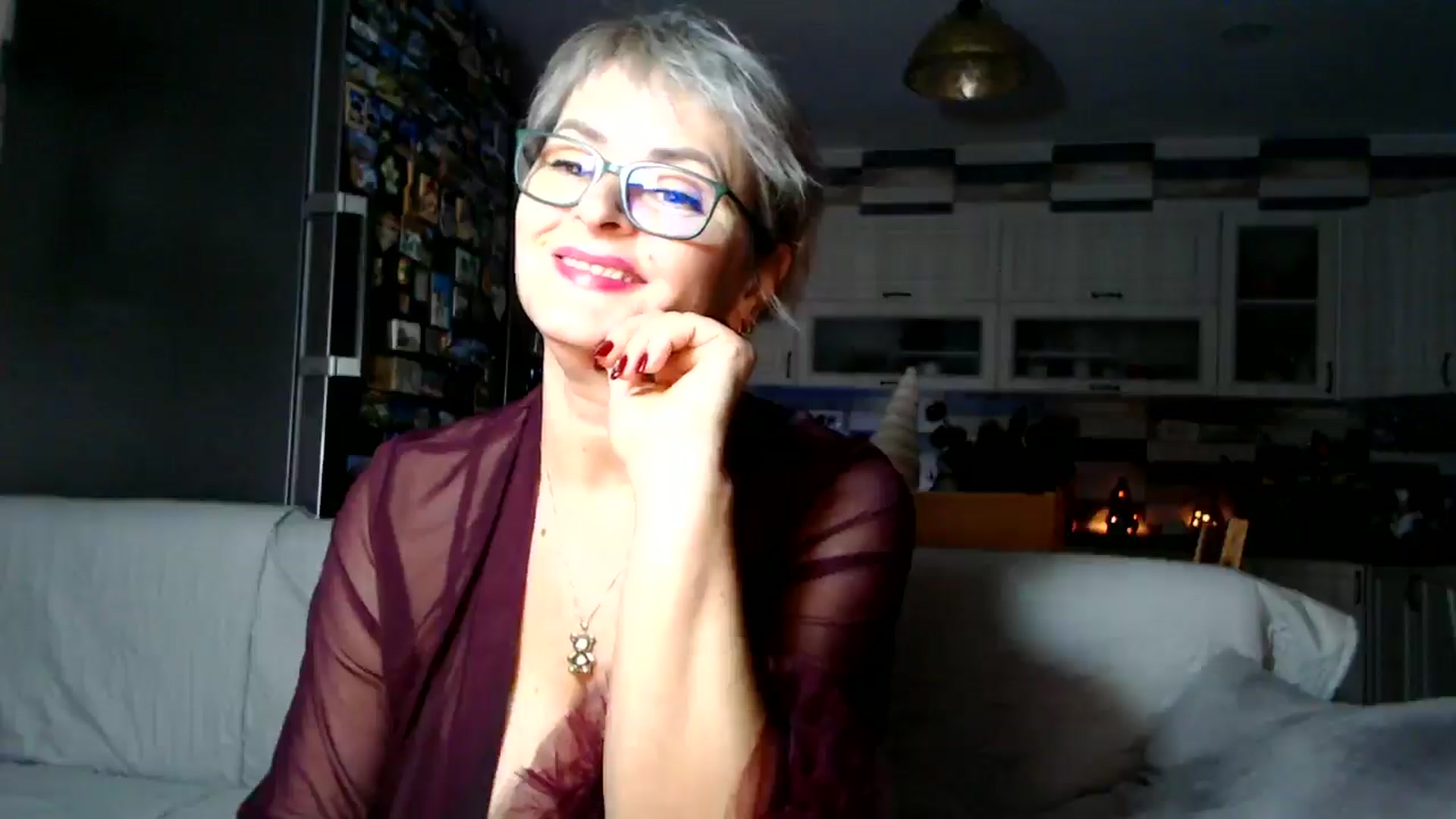 Gallery image thumbnail from silverjewel's myfreecams stream on, 12/29/2025, 19:53 image 13 of 20