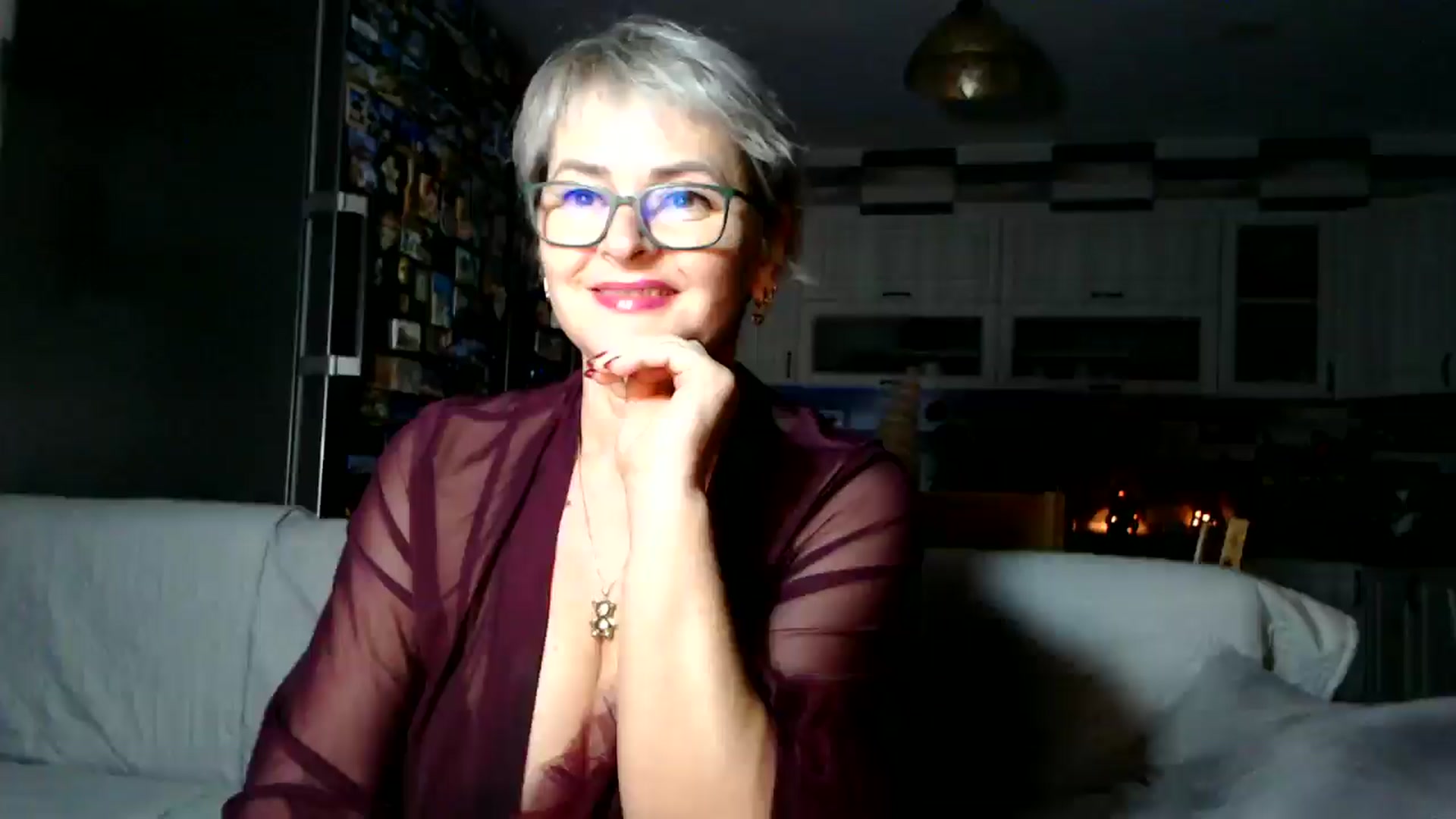 Gallery image thumbnail from silverjewel's myfreecams stream on, 12/29/2025, 19:53 image 14 of 20