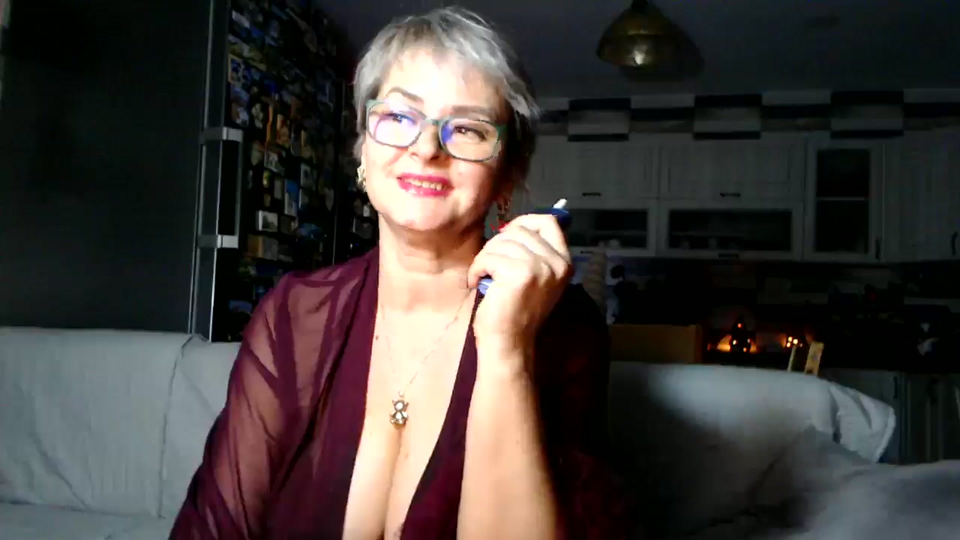 Gallery image thumbnail from silverjewel's myfreecams stream on, 12/29/2025, 19:53 image 11 of 20