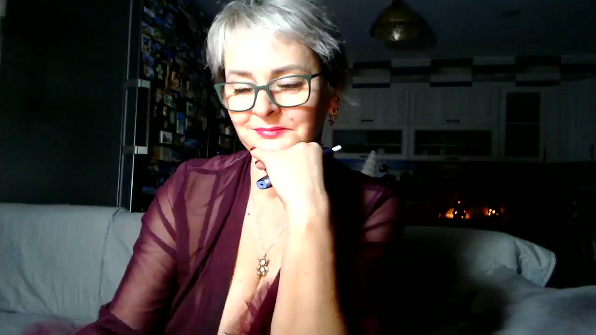 Gallery image thumbnail from silverjewel's myfreecams stream on, 12/29/2025, 19:53 image 16 of 20