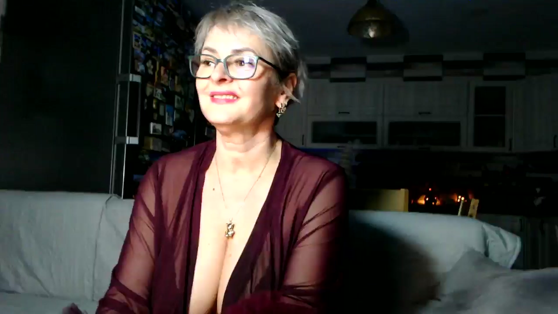 Gallery image thumbnail from silverjewel's myfreecams stream on, 12/29/2025, 19:53 image 7 of 20