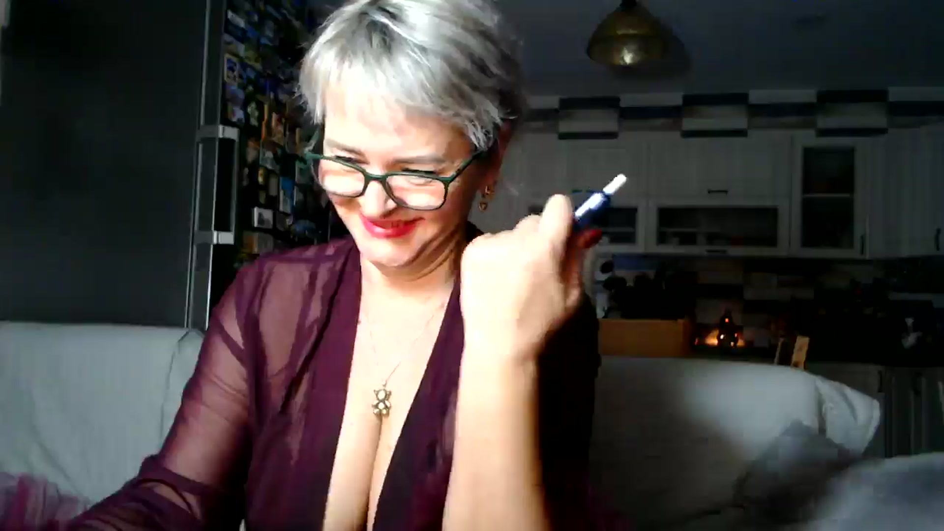 Gallery image thumbnail from silverjewel's myfreecams stream on, 12/29/2025, 19:53 image 19 of 20