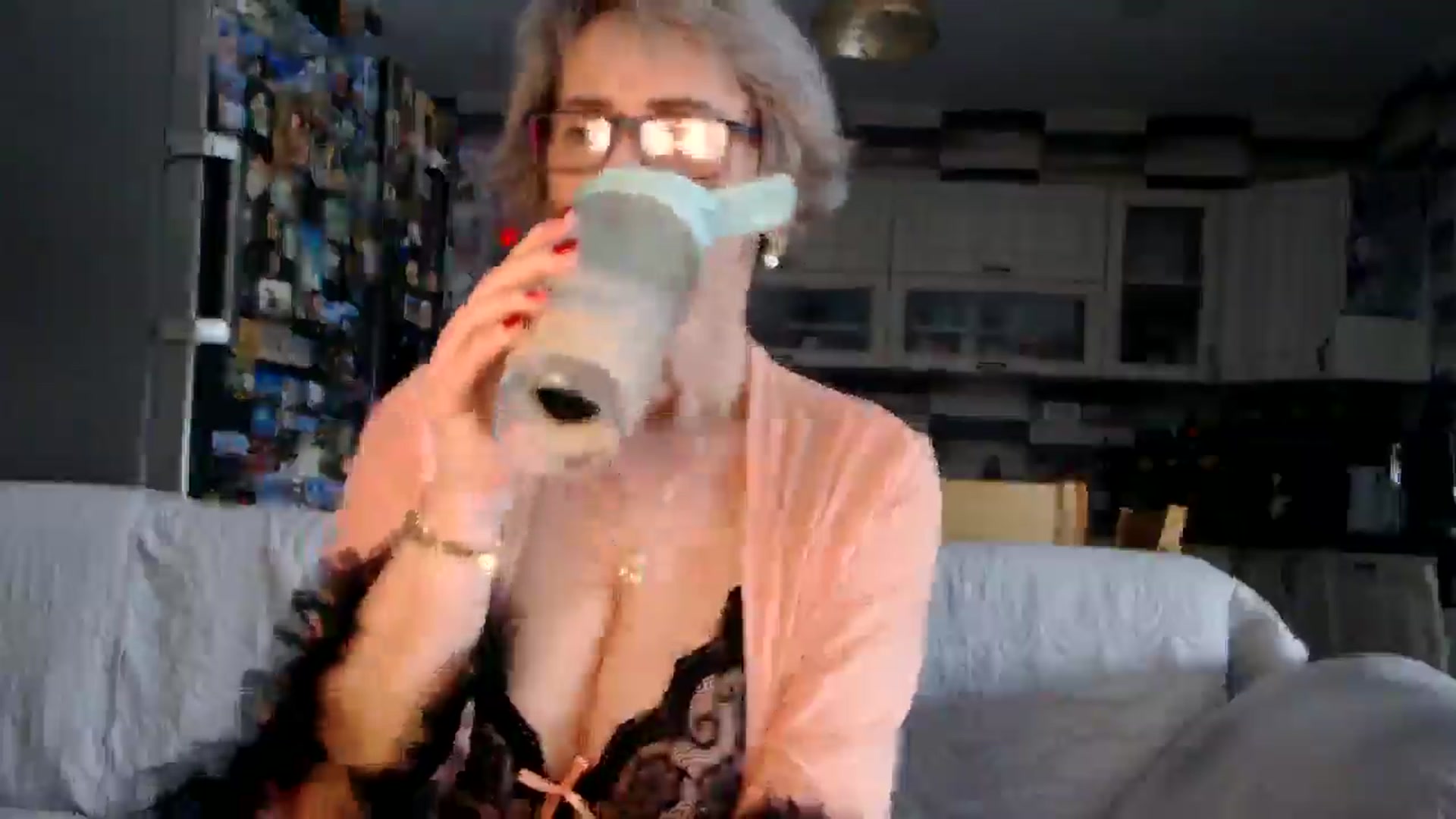 Gallery image thumbnail from silverjewel's myfreecams stream on, 01/15/2026, 12:12 image 18 of 20