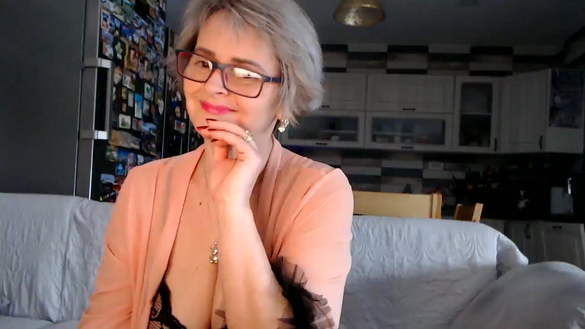 Gallery image thumbnail from silverjewel's myfreecams stream on, 01/15/2026, 12:12 image 20 of 20
