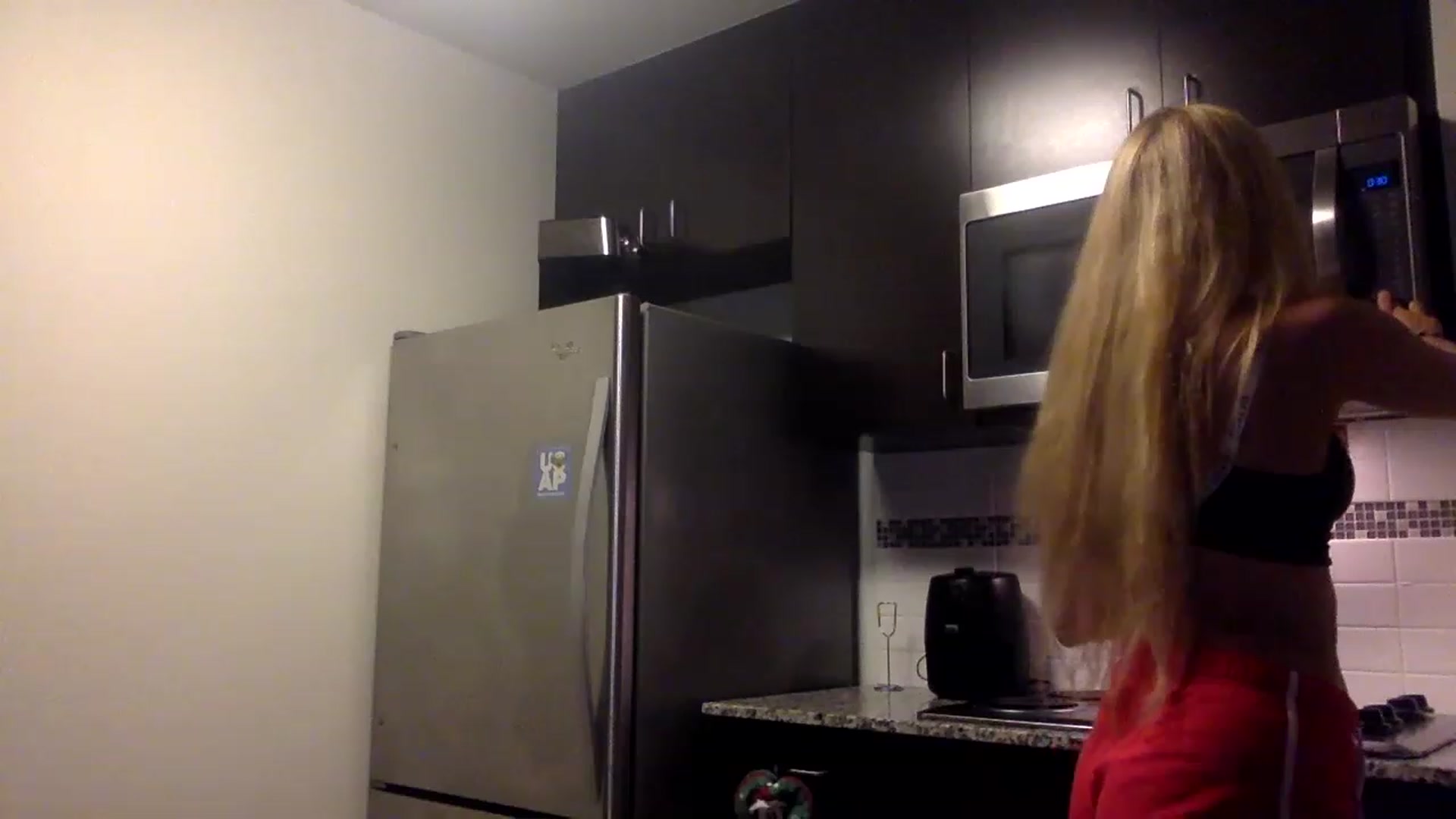 Gallery image thumbnail from sincerelypeny's myfreecams stream on, 12/16/2022, 04:54 image 18 of 20
