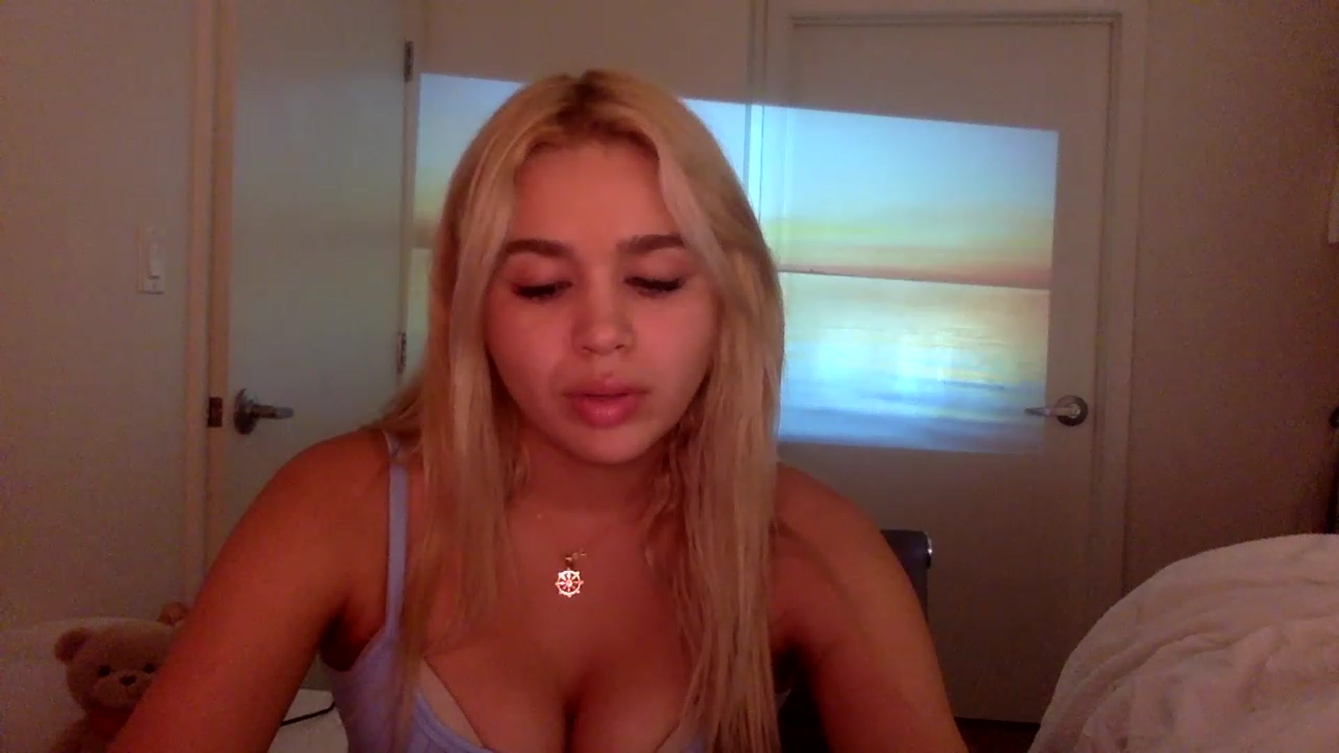 Gallery image thumbnail from sincerelypeny's myfreecams stream on, 12/21/2022, 03:27 image 11 of 20
