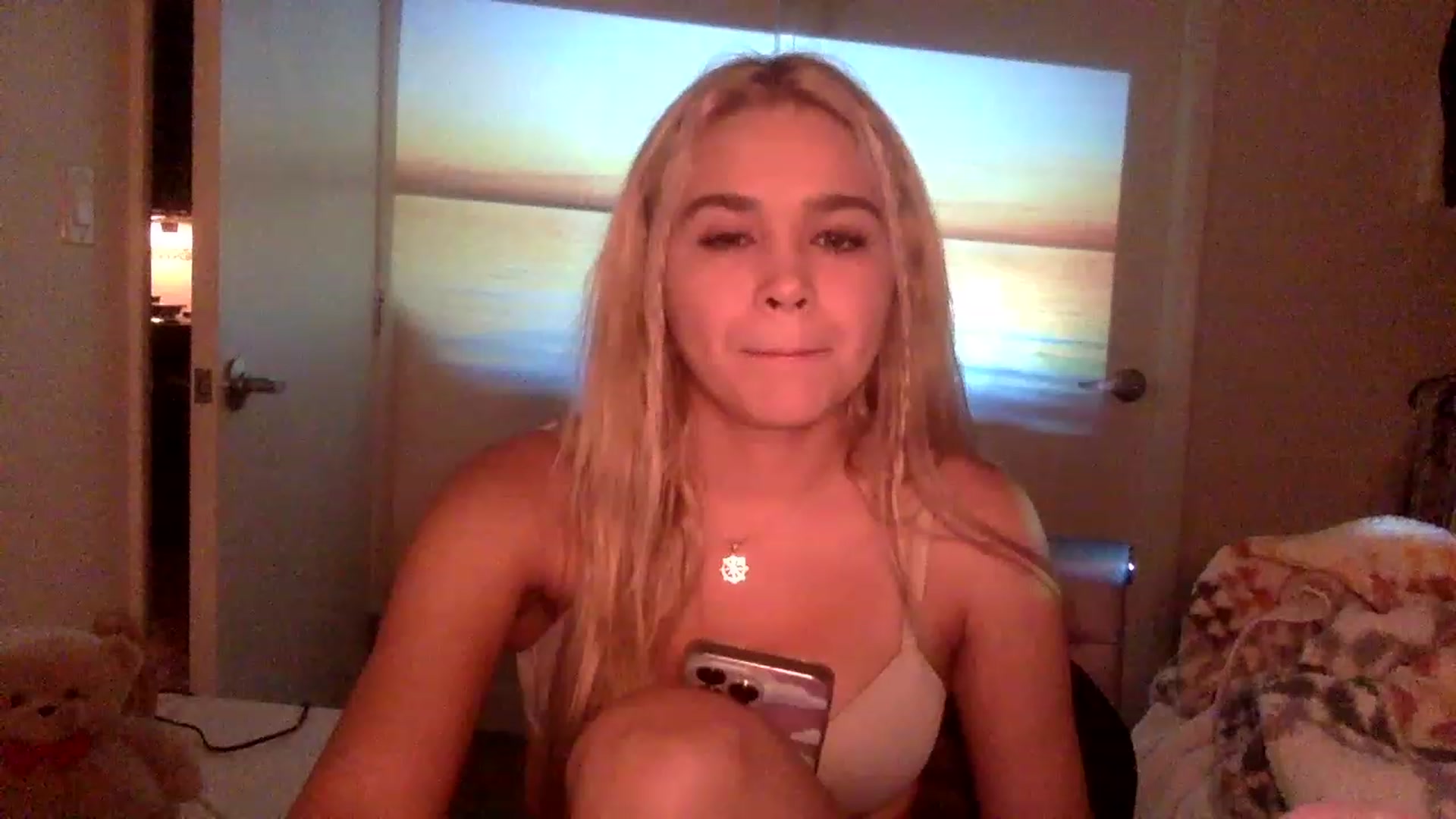 Gallery image thumbnail from sincerelypeny's myfreecams stream on, 12/21/2022, 05:51 image 8 of 20