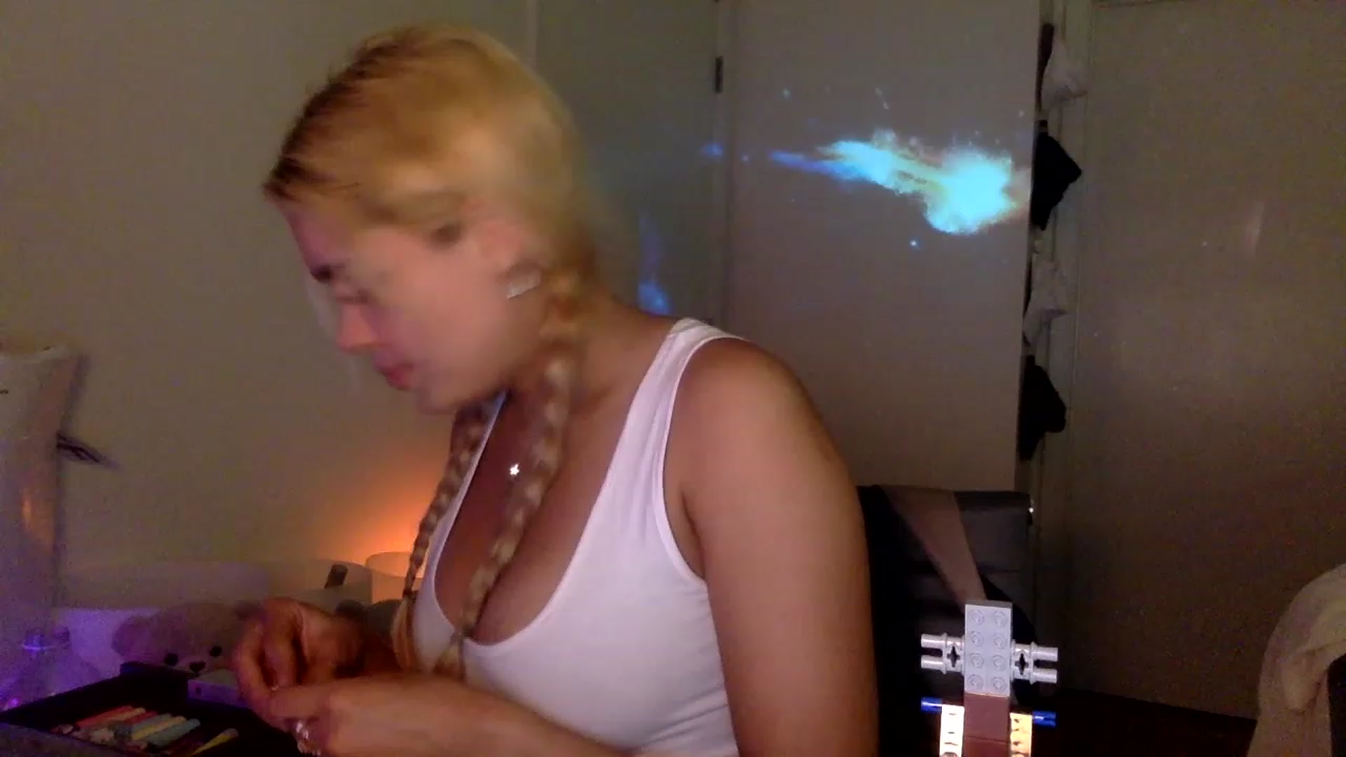 Gallery image thumbnail from sincerelypeny's myfreecams stream on, 01/13/2023, 09:22 image 11 of 20