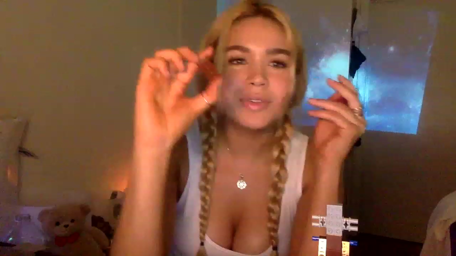 Gallery image thumbnail from sincerelypeny's myfreecams stream on, 01/13/2023, 09:22 image 17 of 20