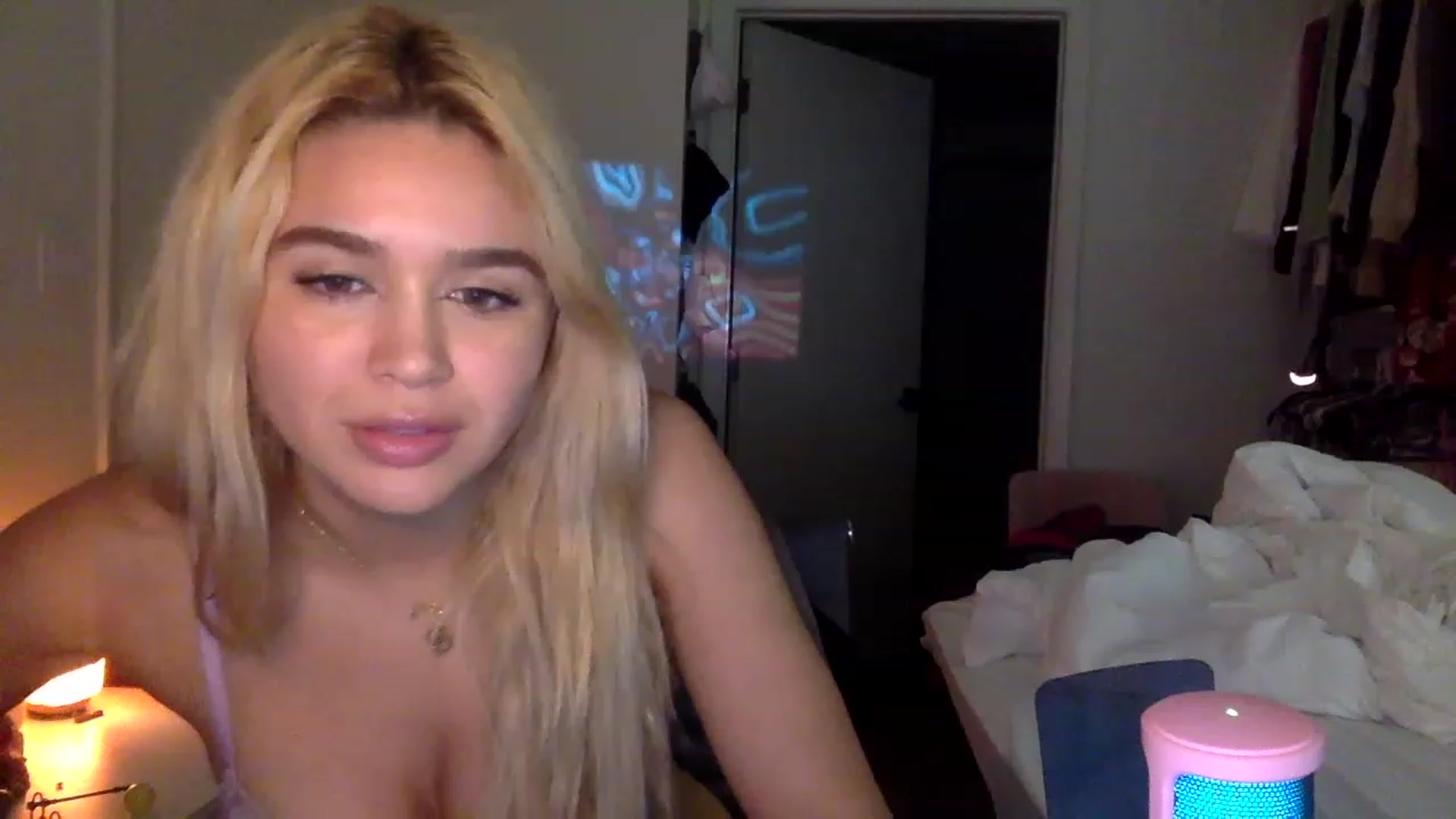 Gallery image thumbnail from sincerelypeny's myfreecams stream on, 01/16/2023, 06:57 image 20 of 20