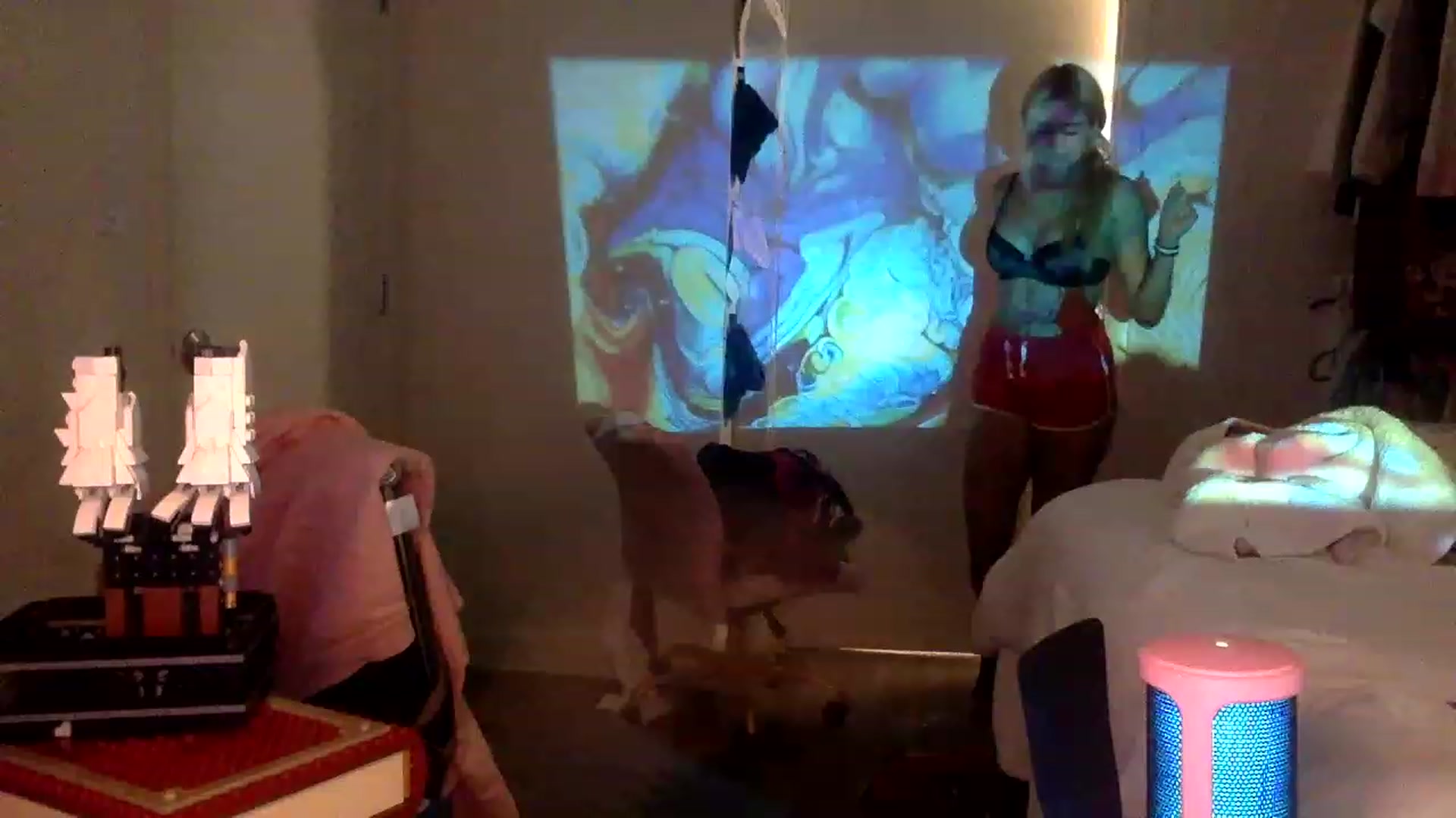 Gallery image thumbnail from sincerelypeny's myfreecams stream on, 01/20/2023, 08:51 image 10 of 20