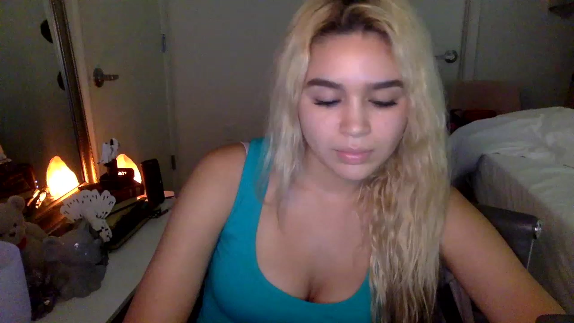 Gallery image thumbnail from sincerelypeny's myfreecams stream on, 01/29/2023, 07:47 image 1 of 20