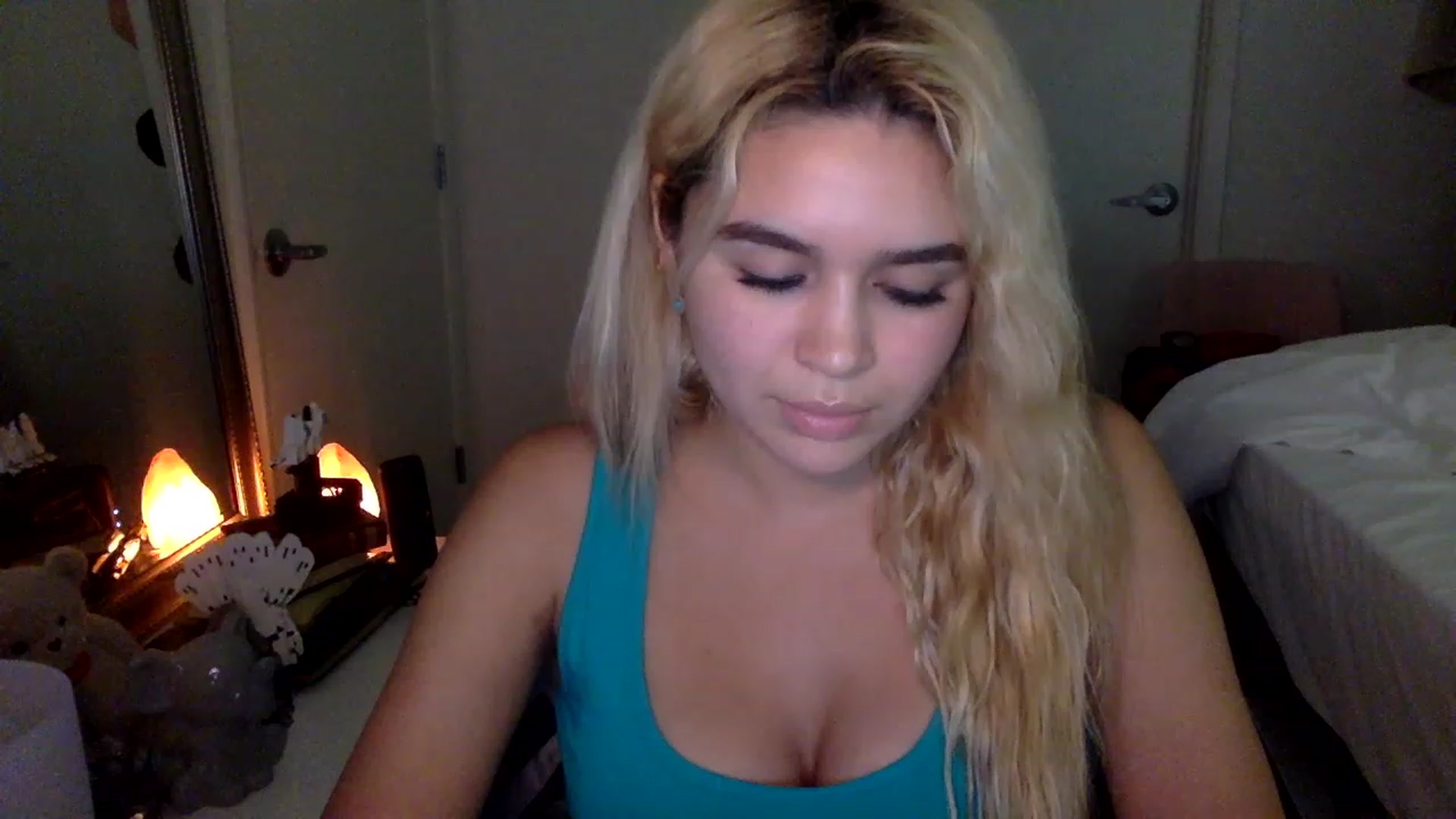 Gallery image thumbnail from sincerelypeny's myfreecams stream on, 01/29/2023, 07:47 image 17 of 20