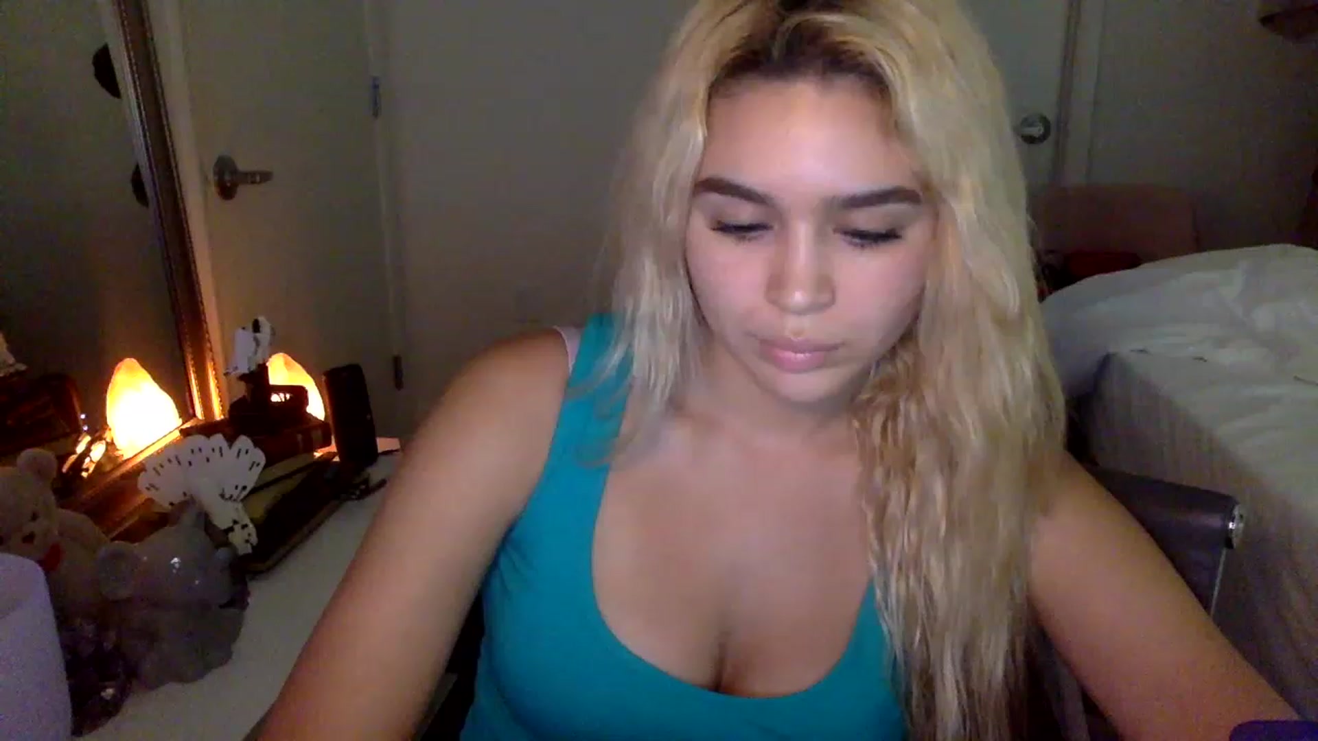 Gallery image thumbnail from sincerelypeny's myfreecams stream on, 01/29/2023, 07:47 image 4 of 20