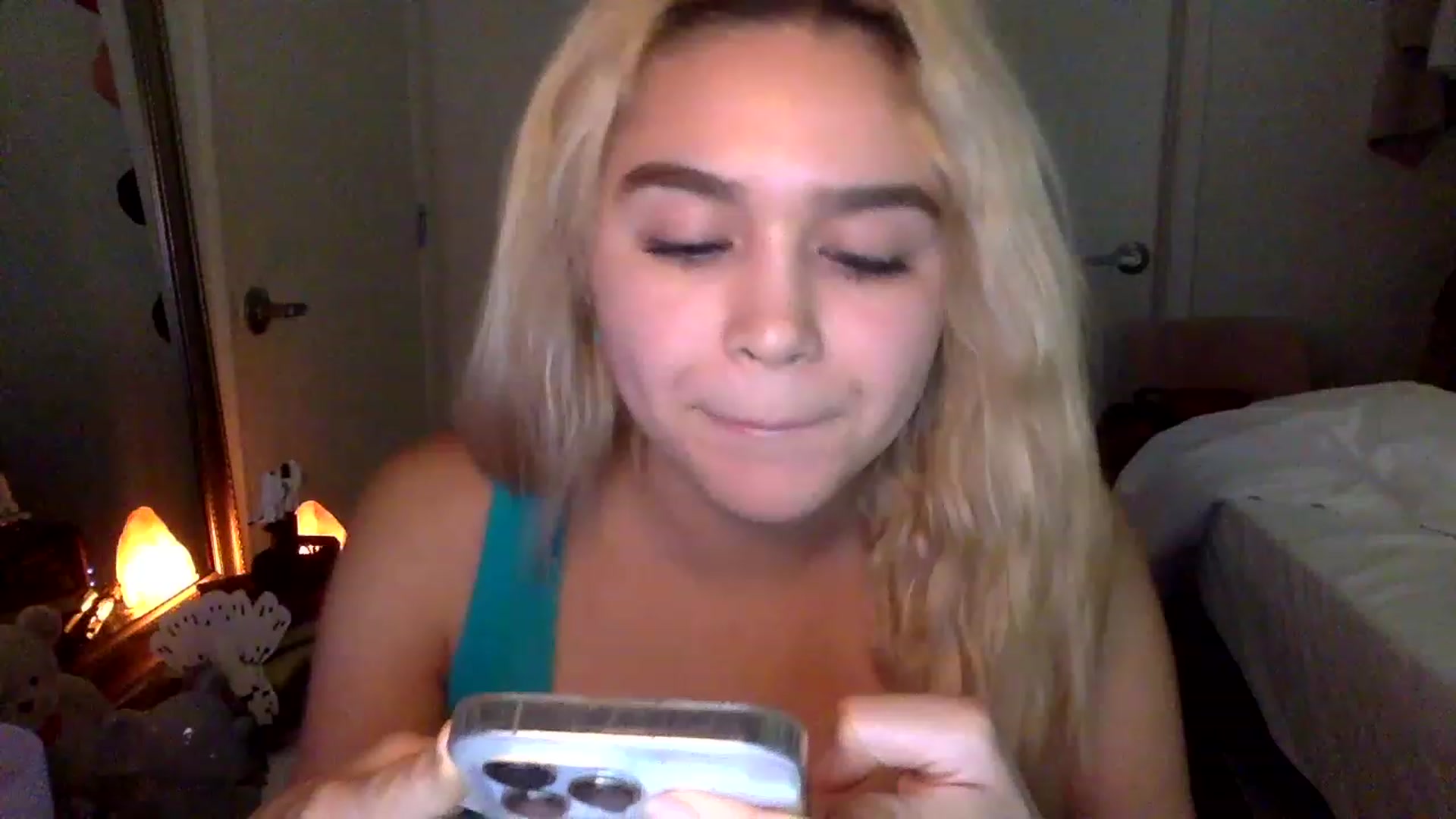 Gallery image thumbnail from sincerelypeny's myfreecams stream on, 01/29/2023, 07:47 image 7 of 20