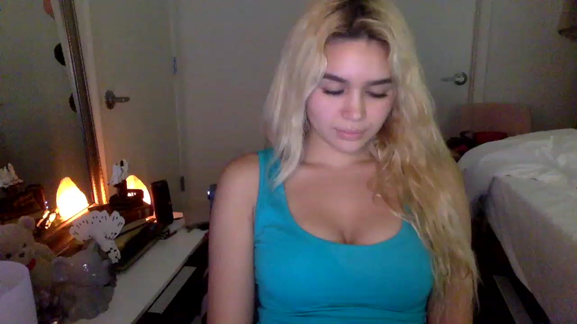 Gallery image thumbnail from sincerelypeny's myfreecams stream on, 01/29/2023, 08:47 image 5 of 20