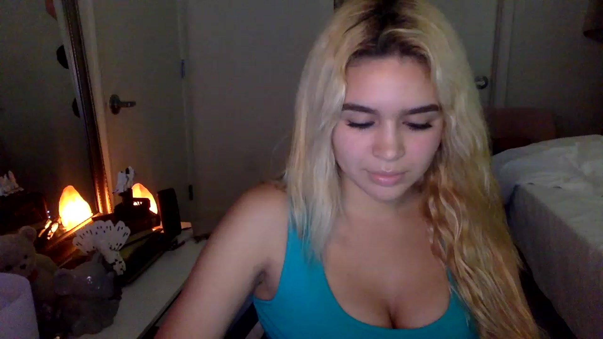 Gallery image thumbnail from sincerelypeny's myfreecams stream on, 01/29/2023, 08:47 image 1 of 20