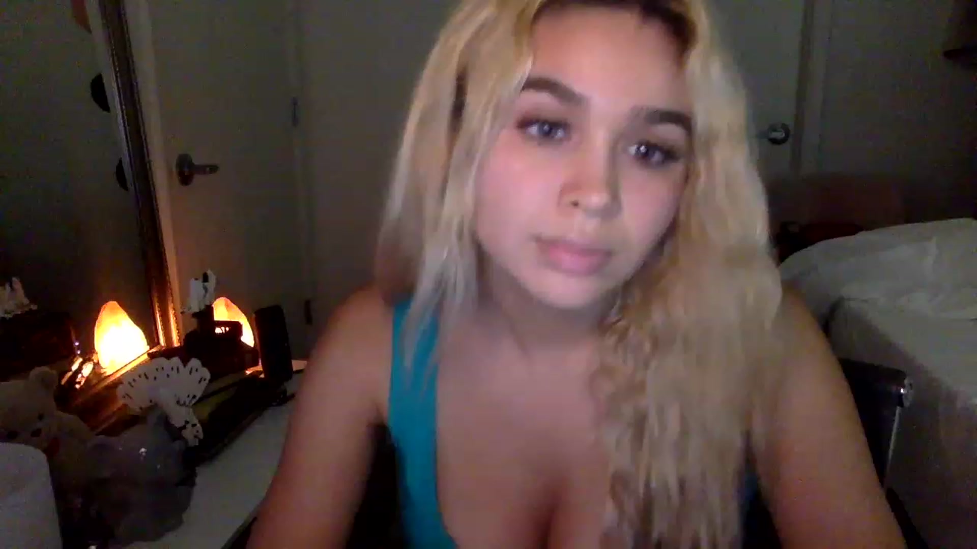 Gallery image thumbnail from sincerelypeny's myfreecams stream on, 01/29/2023, 08:47 image 19 of 20