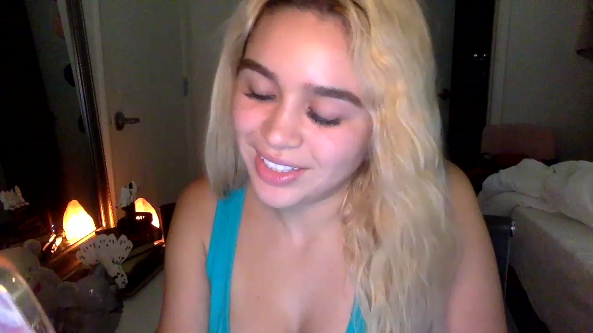 Gallery image thumbnail from sincerelypeny's myfreecams stream on, 01/29/2023, 09:59 image 11 of 20