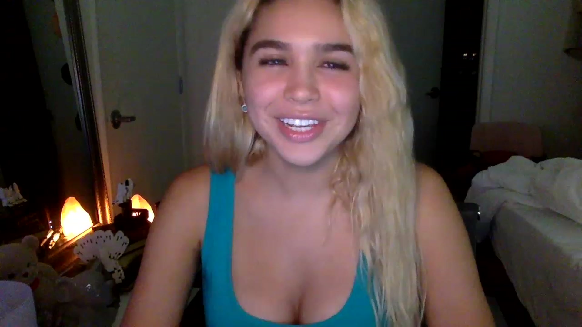 Gallery image thumbnail from sincerelypeny's myfreecams stream on, 01/29/2023, 09:59 image 16 of 20