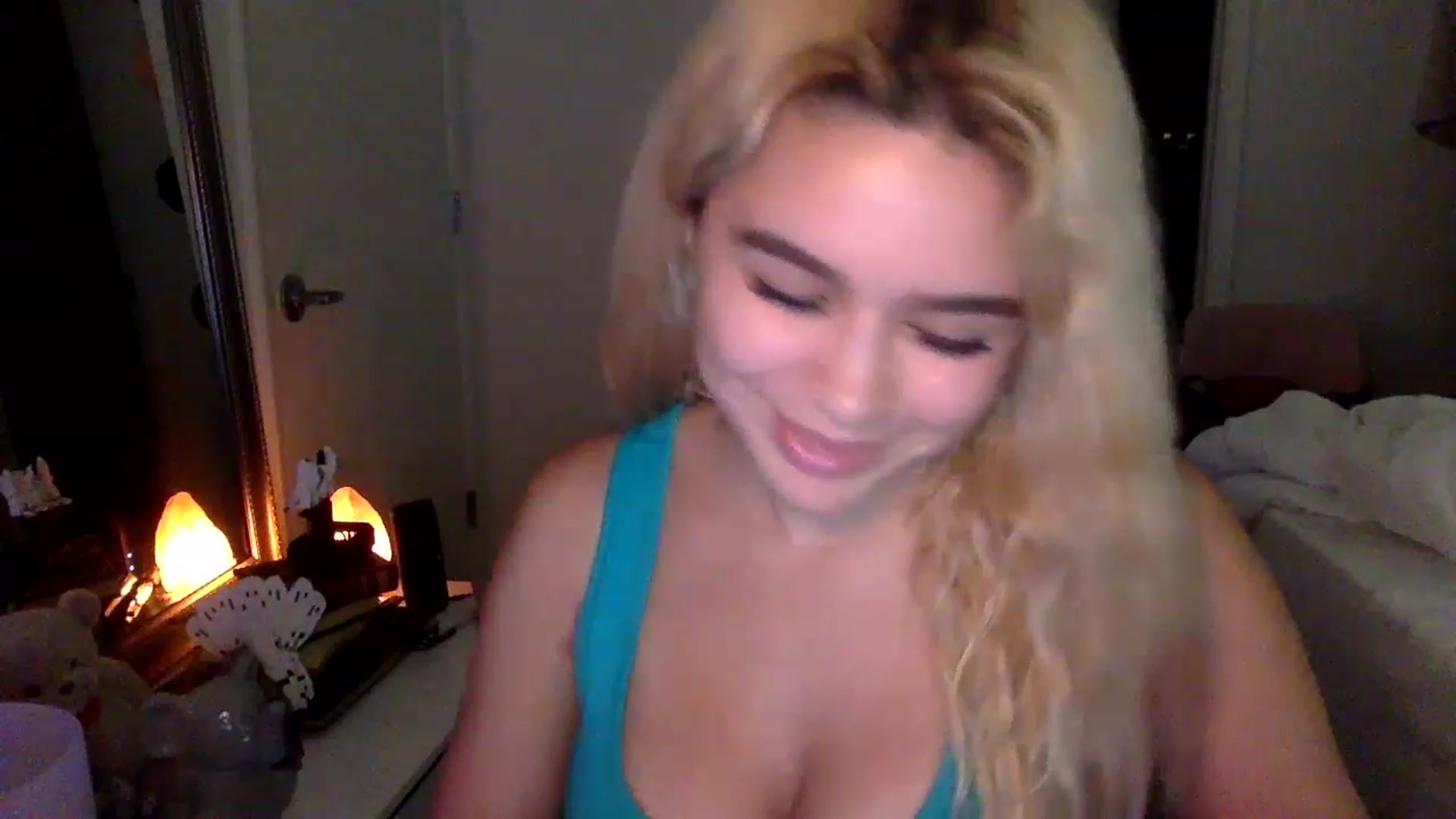 Gallery image thumbnail from sincerelypeny's myfreecams stream on, 01/29/2023, 09:59 image 7 of 20