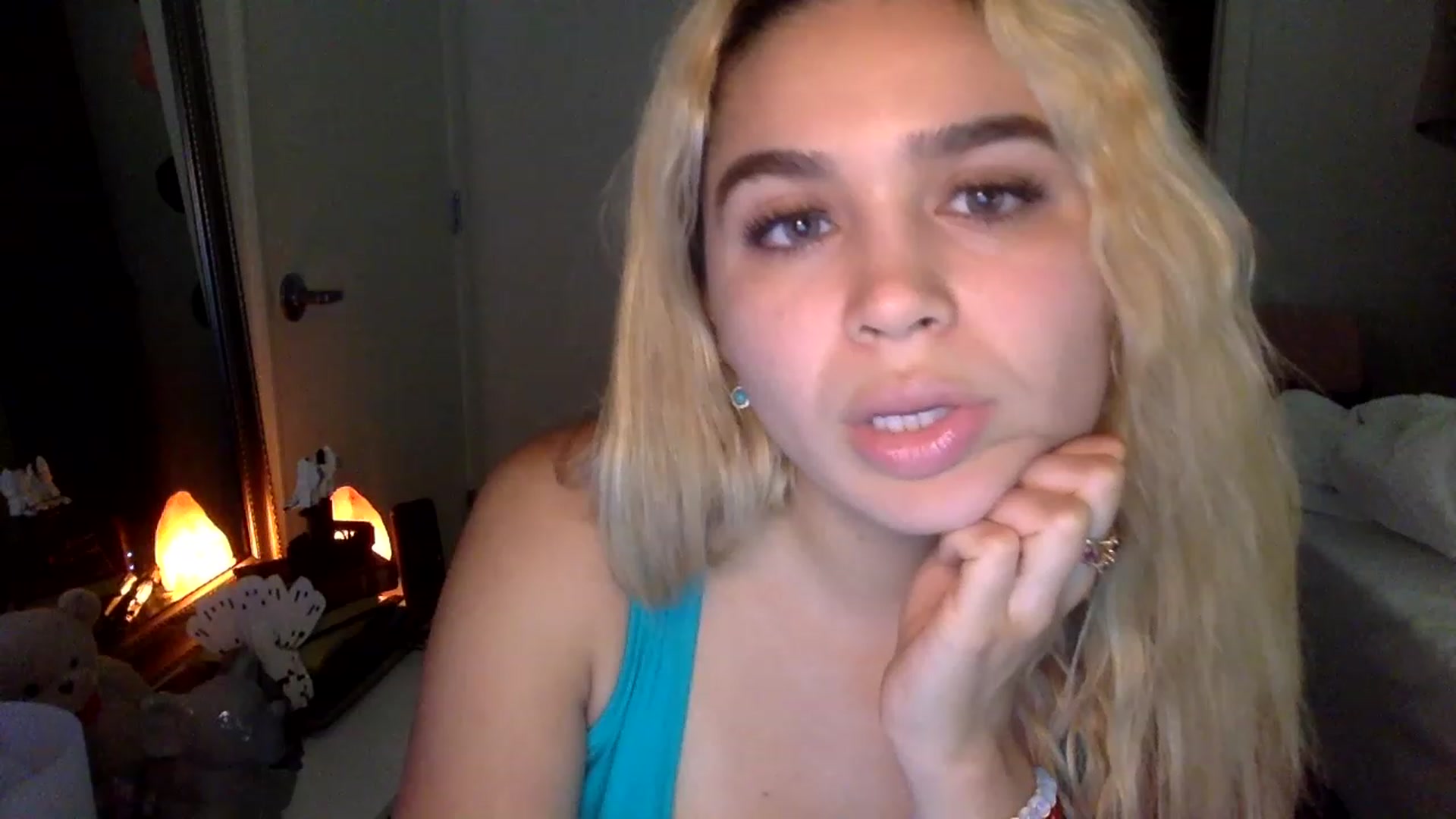 Gallery image thumbnail from sincerelypeny's myfreecams stream on, 01/29/2023, 09:59 image 10 of 20