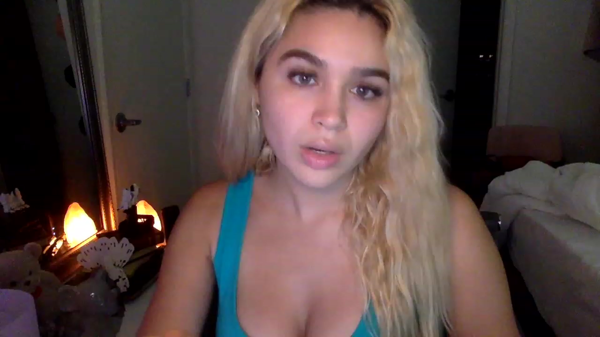 Gallery image thumbnail from sincerelypeny's myfreecams stream on, 01/29/2023, 09:59 image 8 of 20