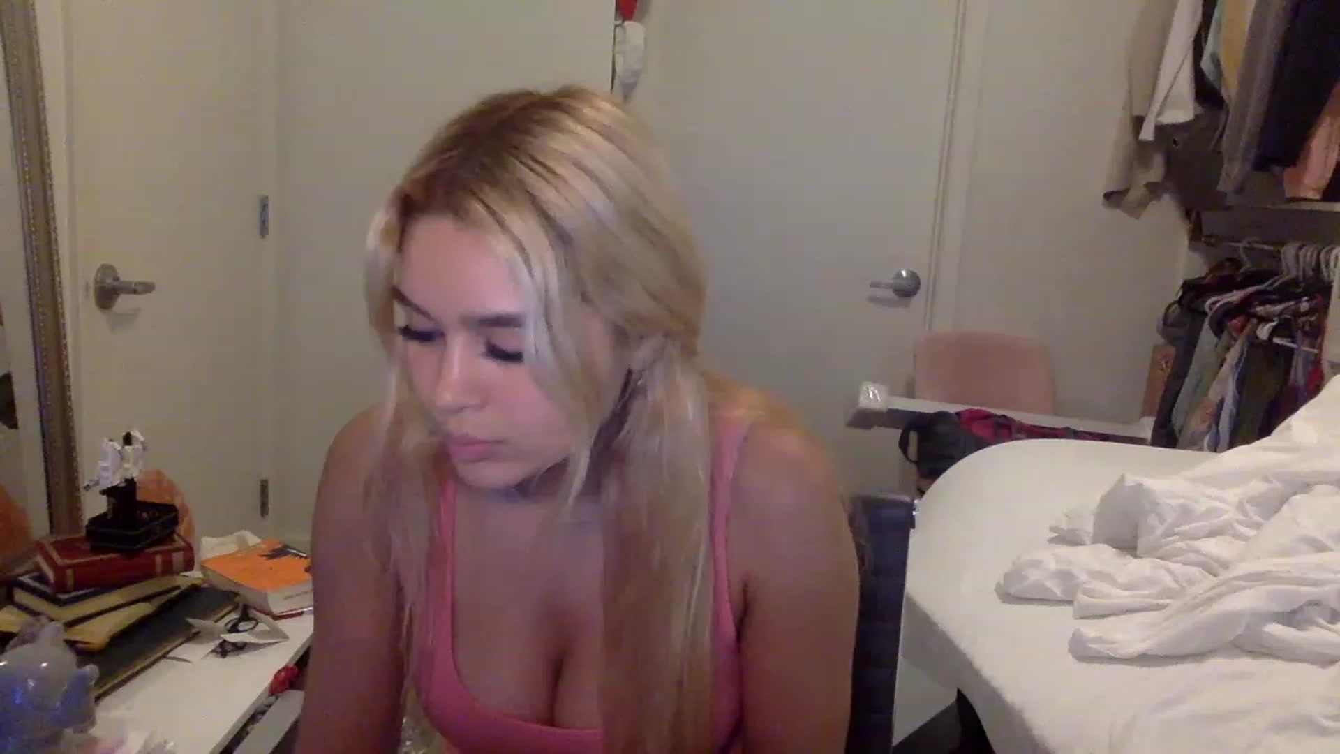 Gallery image thumbnail from sincerelypeny's myfreecams stream on, 02/04/2023, 09:24 image 13 of 20