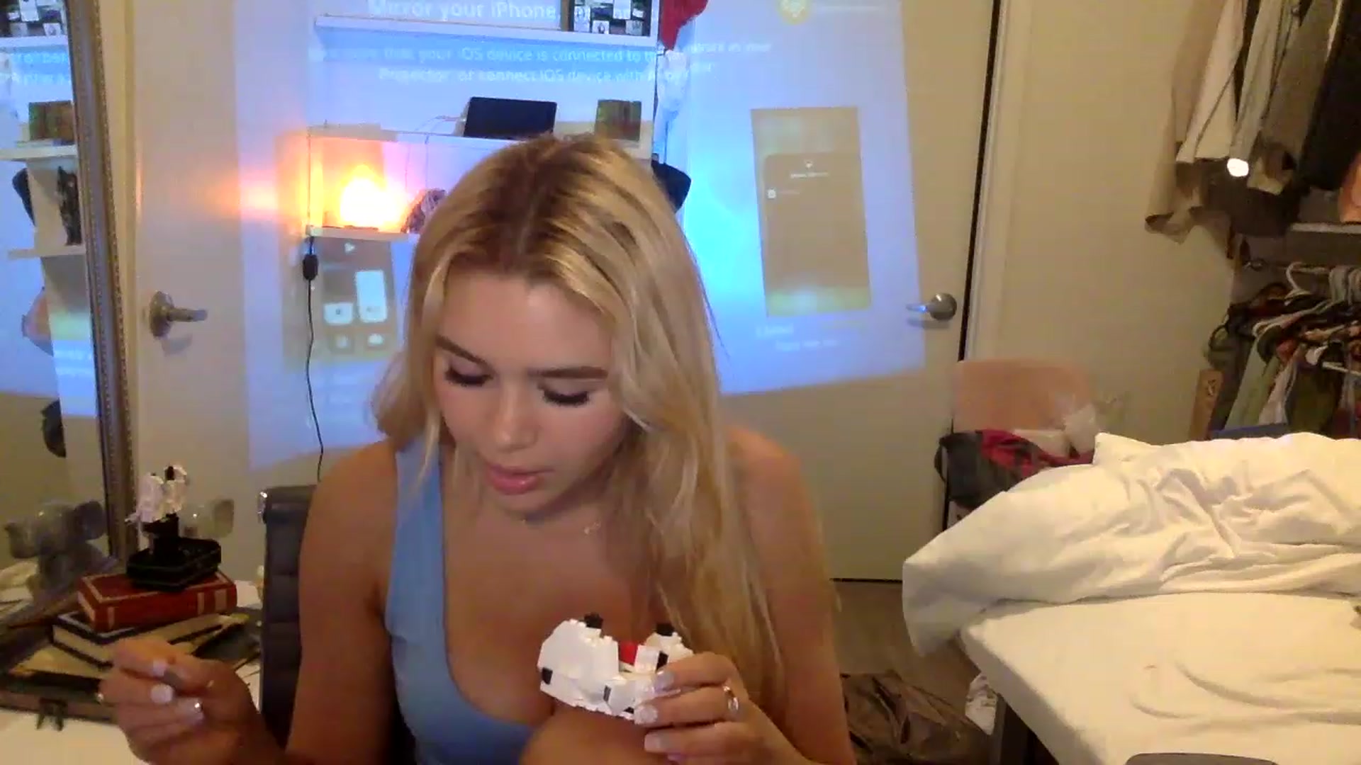 Gallery image thumbnail from sincerelypeny's myfreecams stream on, 02/05/2023, 03:45 image 9 of 20