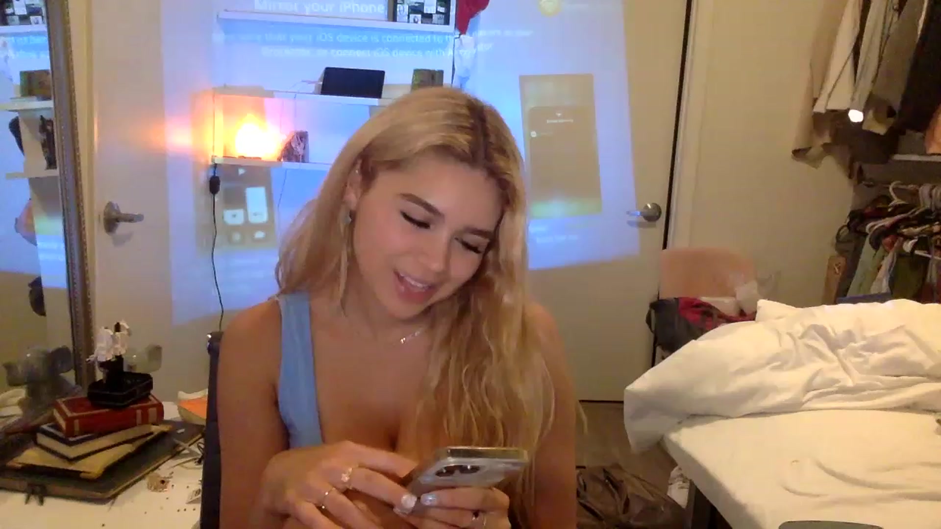 Gallery image thumbnail from sincerelypeny's myfreecams stream on, 02/05/2023, 03:45 image 5 of 20
