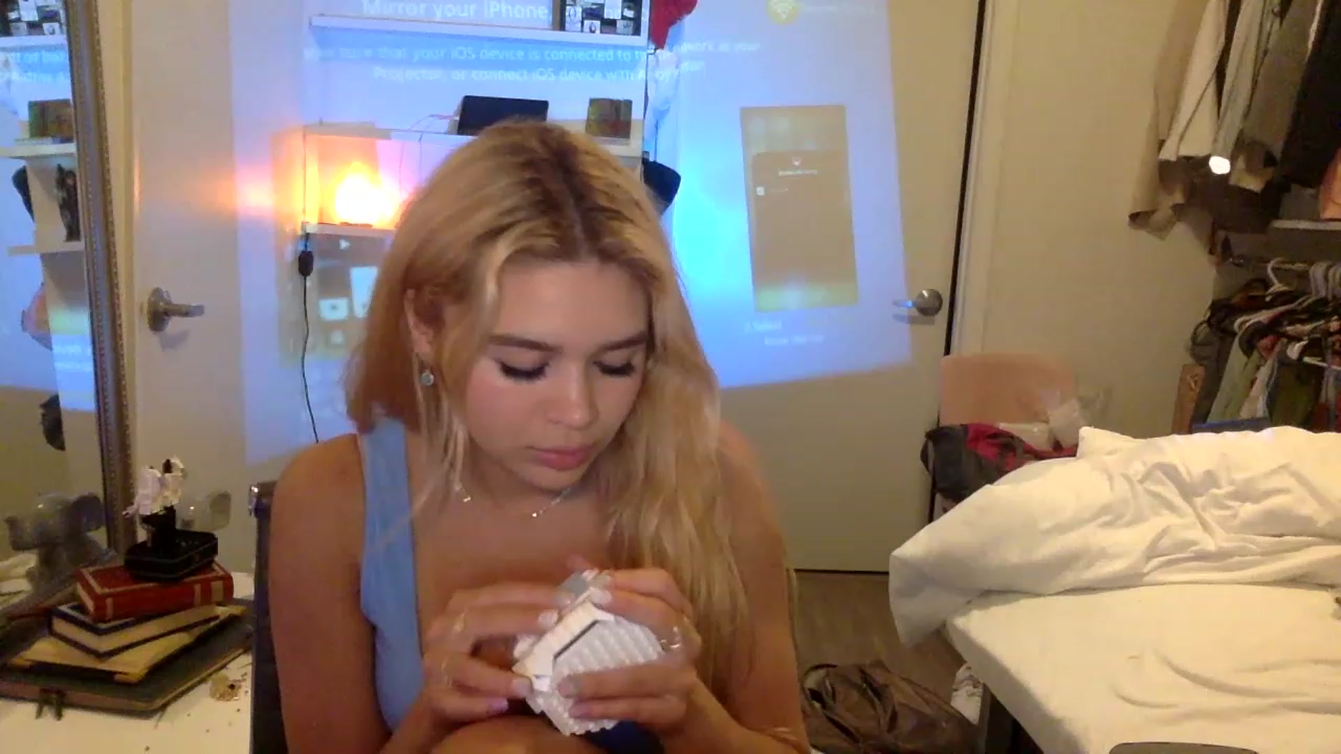 Gallery image thumbnail from sincerelypeny's myfreecams stream on, 02/05/2023, 03:45 image 8 of 20