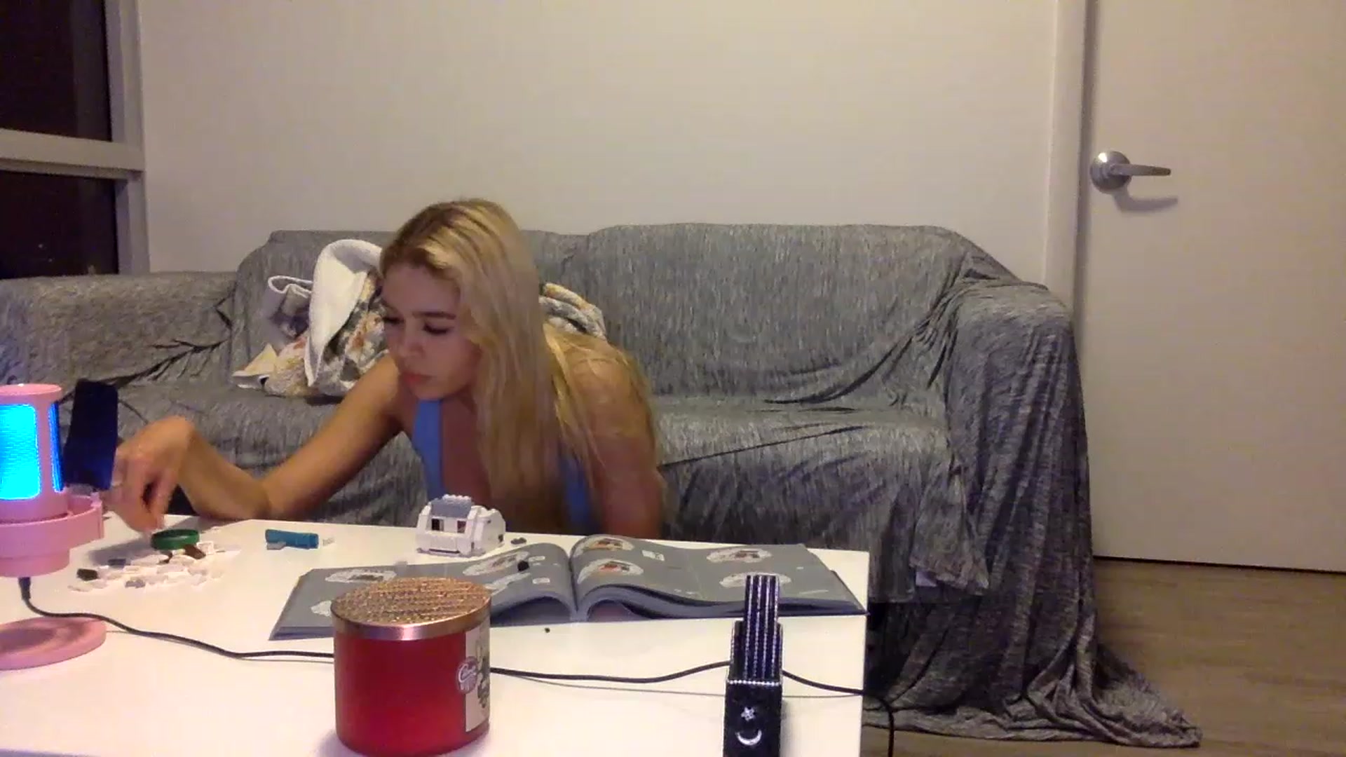 Gallery image thumbnail from sincerelypeny's myfreecams stream on, 02/05/2023, 07:43 image 1 of 20