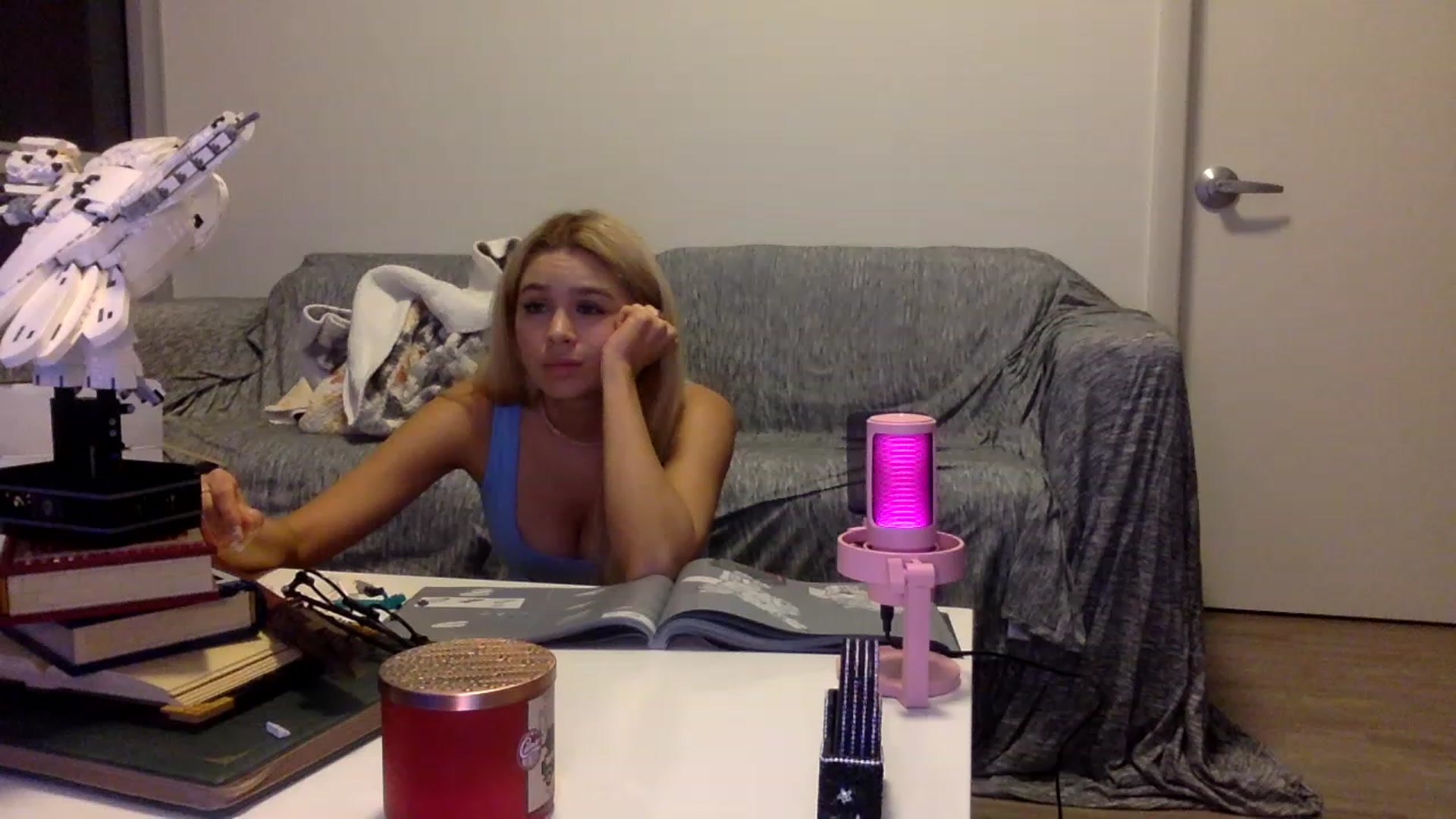 Gallery image thumbnail from sincerelypeny's myfreecams stream on, 02/05/2023, 07:43 image 11 of 20
