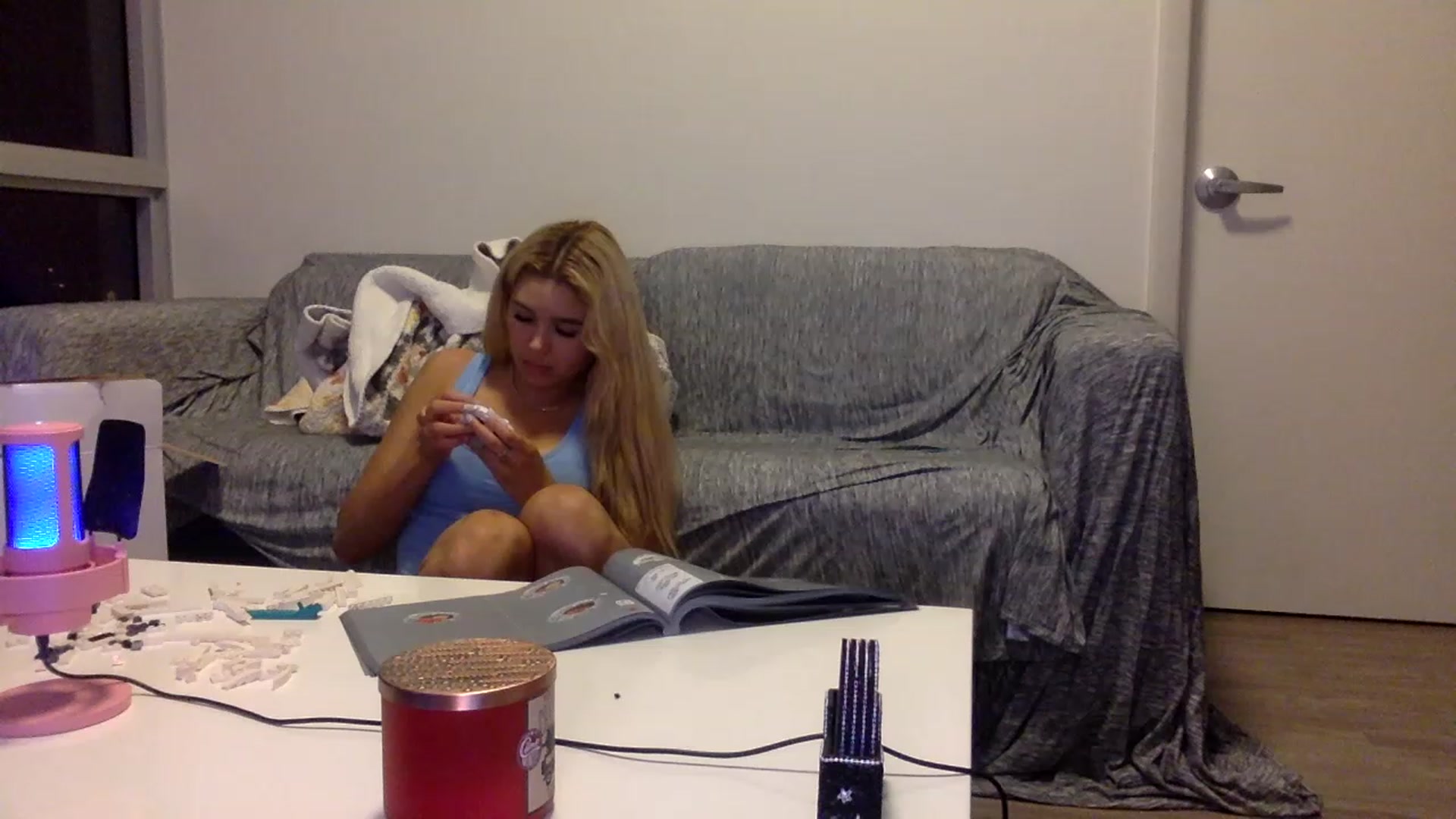 Gallery image thumbnail from sincerelypeny's myfreecams stream on, 02/05/2023, 07:43 image 9 of 20