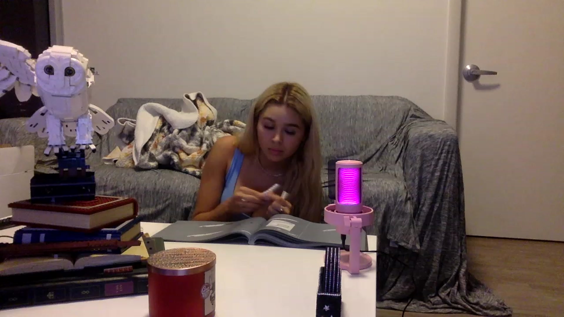 Gallery image thumbnail from sincerelypeny's myfreecams stream on, 02/05/2023, 08:03 image 3 of 20
