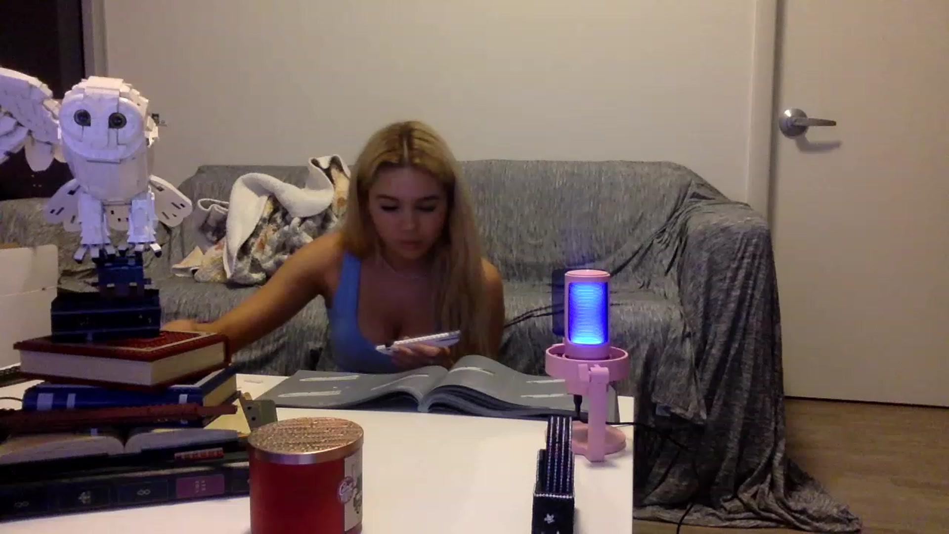 Gallery image thumbnail from sincerelypeny's myfreecams stream on, 02/05/2023, 08:03 image 7 of 20