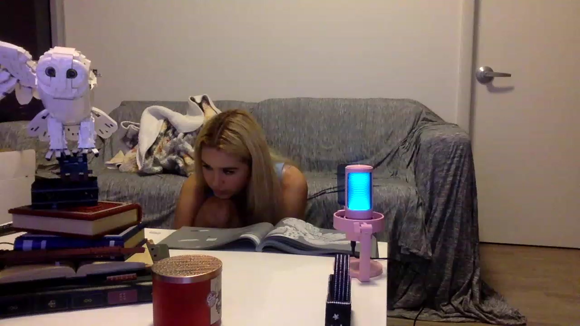 Gallery image thumbnail from sincerelypeny's myfreecams stream on, 02/05/2023, 08:03 image 11 of 20