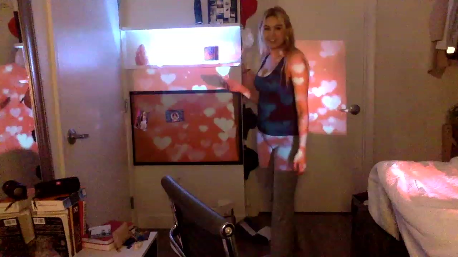 Gallery image thumbnail from sincerelypeny's myfreecams stream on, 02/09/2023, 08:39 image 3 of 20