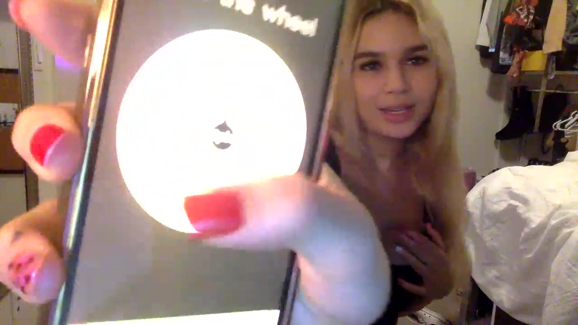 Gallery image thumbnail from sincerelypeny's myfreecams stream on, 04/13/2023, 04:32 image 19 of 20