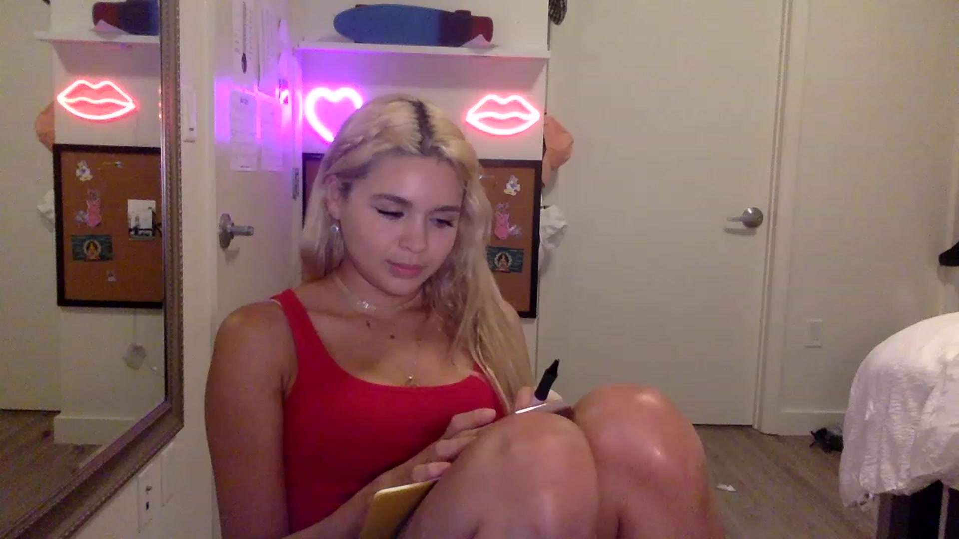Gallery image thumbnail from sincerelypeny's myfreecams stream on, 06/02/2023, 03:51 image 11 of 20