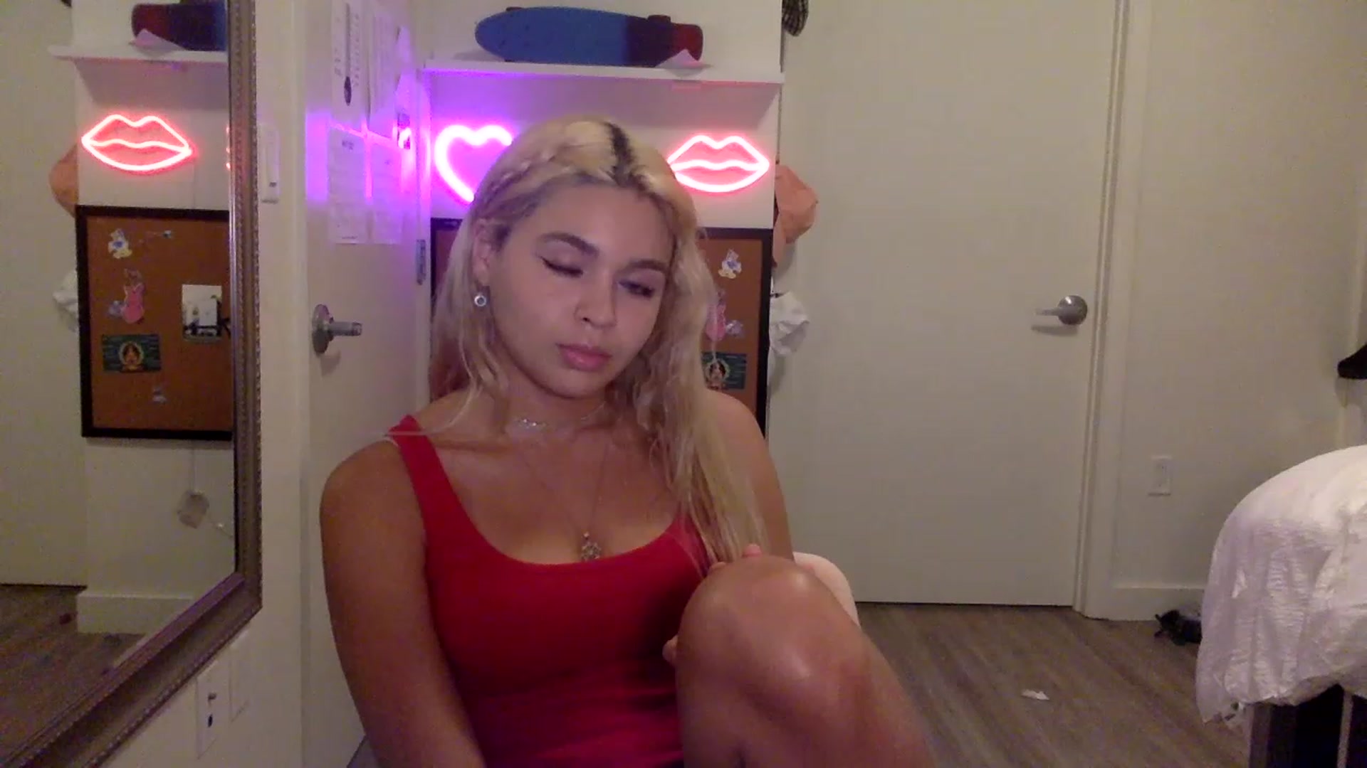 Gallery image thumbnail from sincerelypeny's myfreecams stream on, 06/02/2023, 03:51 image 18 of 20