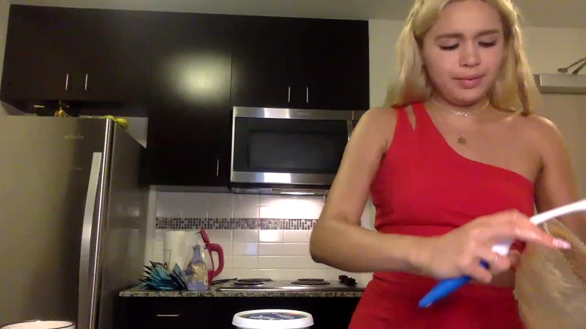Gallery image thumbnail from sincerelypeny's myfreecams stream on, 06/11/2023, 03:53 image 12 of 20