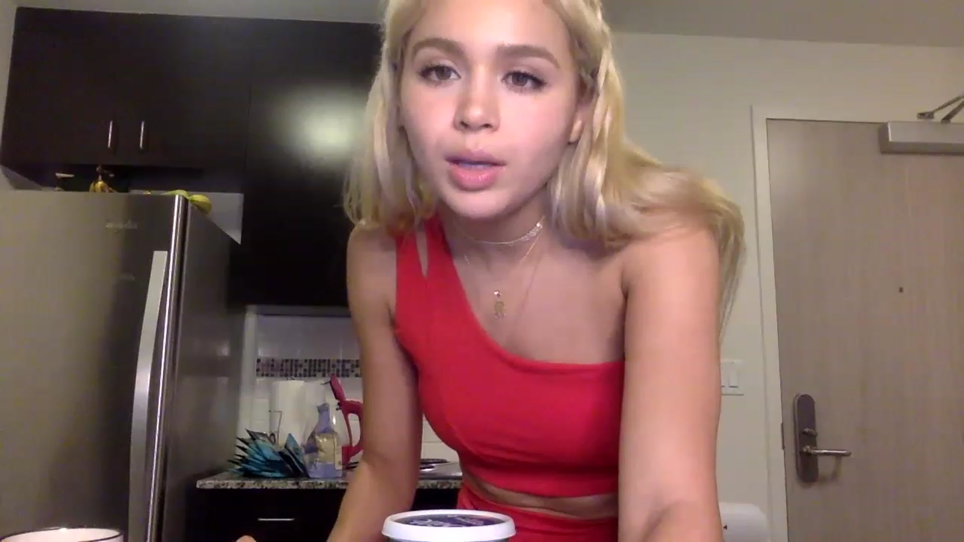 Gallery image thumbnail from sincerelypeny's myfreecams stream on, 06/11/2023, 03:53 image 11 of 20