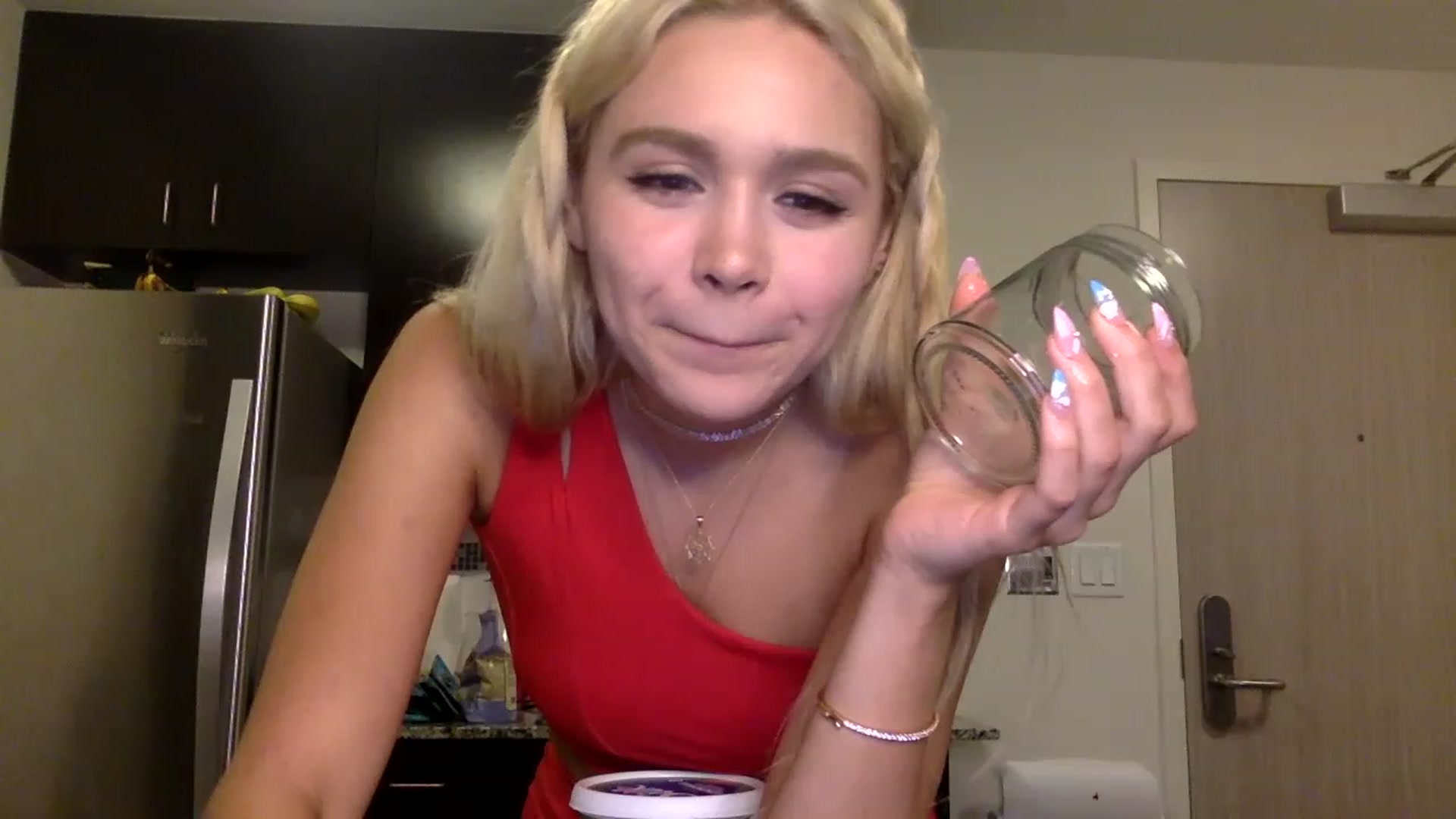 Gallery image thumbnail from sincerelypeny's myfreecams stream on, 06/11/2023, 03:53 image 10 of 20
