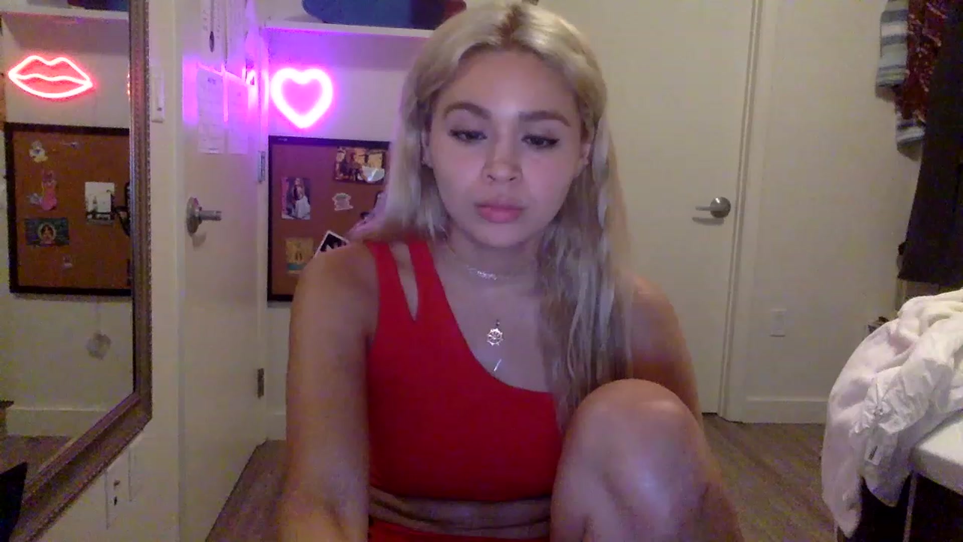 Gallery image thumbnail from sincerelypeny's myfreecams stream on, 06/11/2023, 04:07 image 9 of 20
