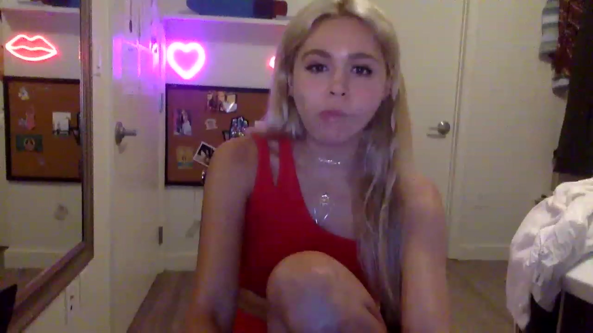 Gallery image thumbnail from sincerelypeny's myfreecams stream on, 06/11/2023, 04:07 image 7 of 20