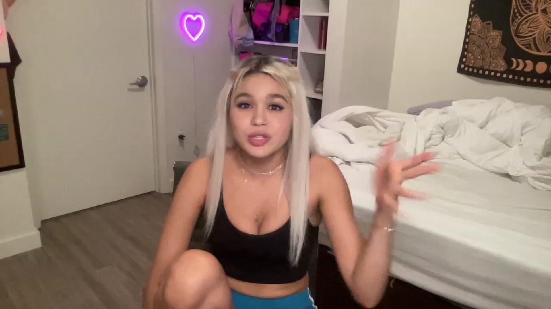 Gallery image thumbnail from sincerelypeny's myfreecams stream on, 07/06/2023, 06:23 image 9 of 20
